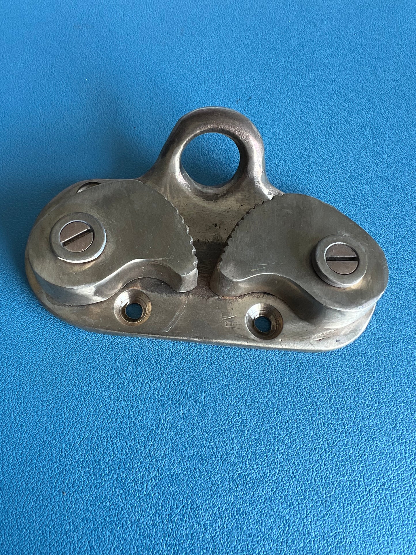 Bronze 1/2" Cam Cleat Code HM0008