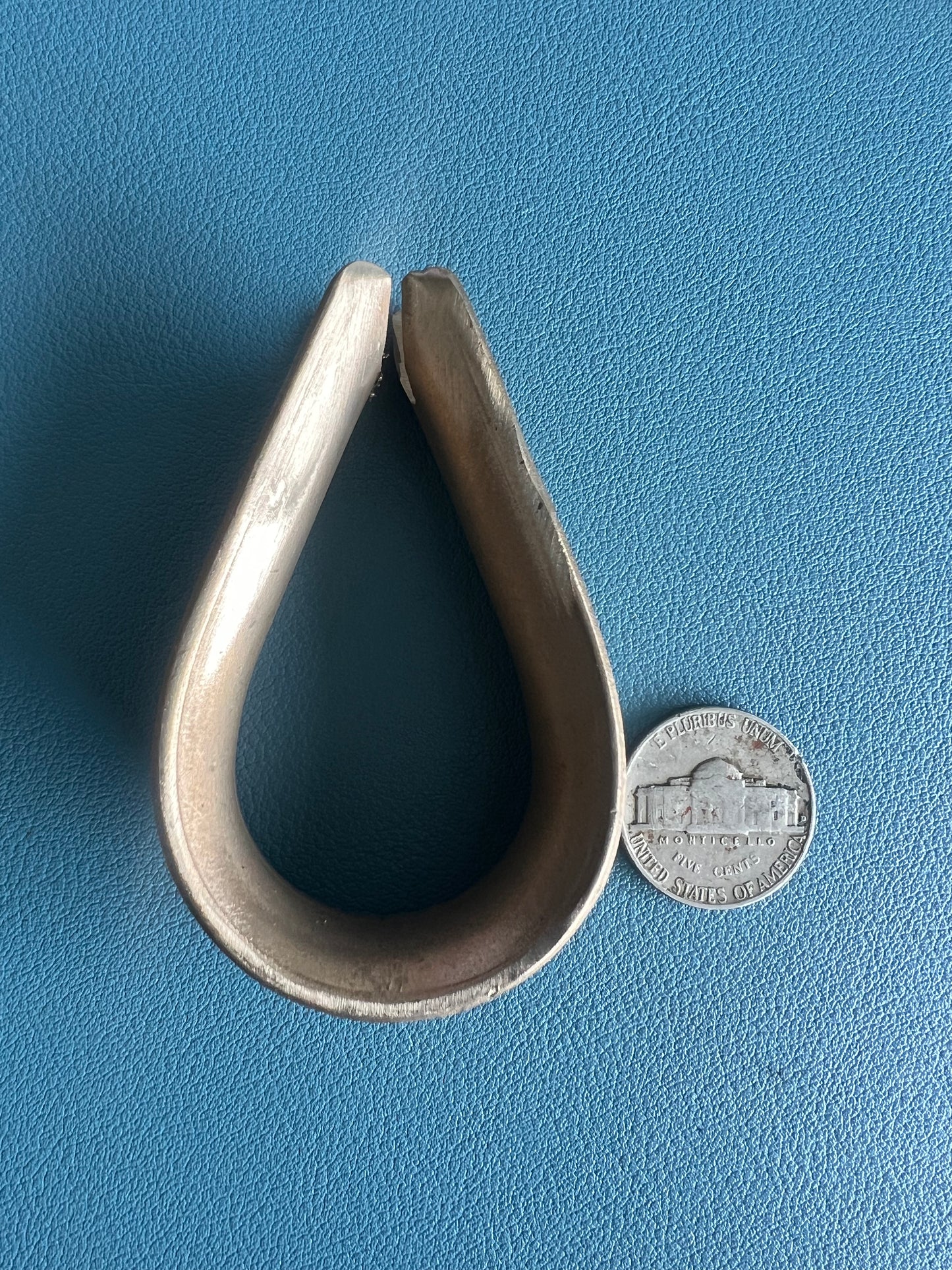 Bronze Open Thimble 3/8" Line