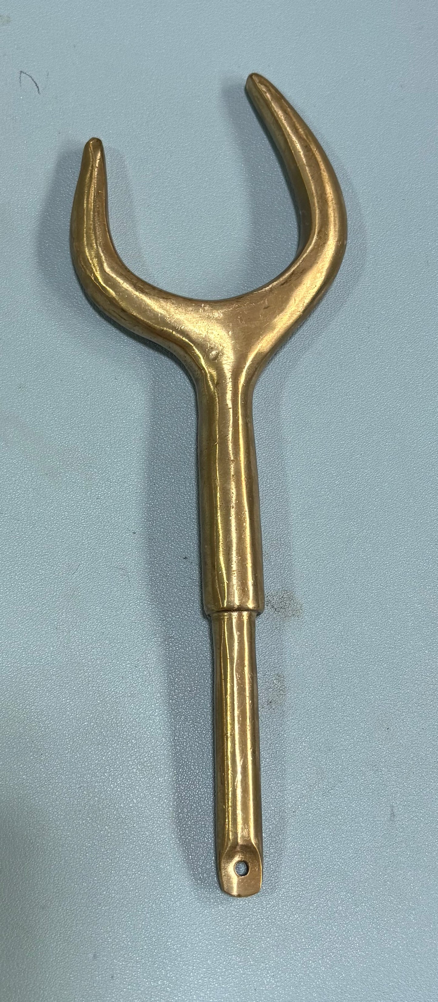 Bronze Raised Traditional Oar Lock