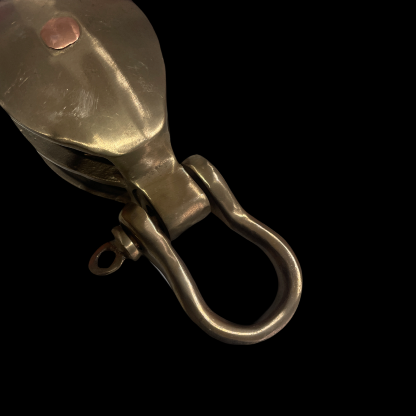 Close up shackle