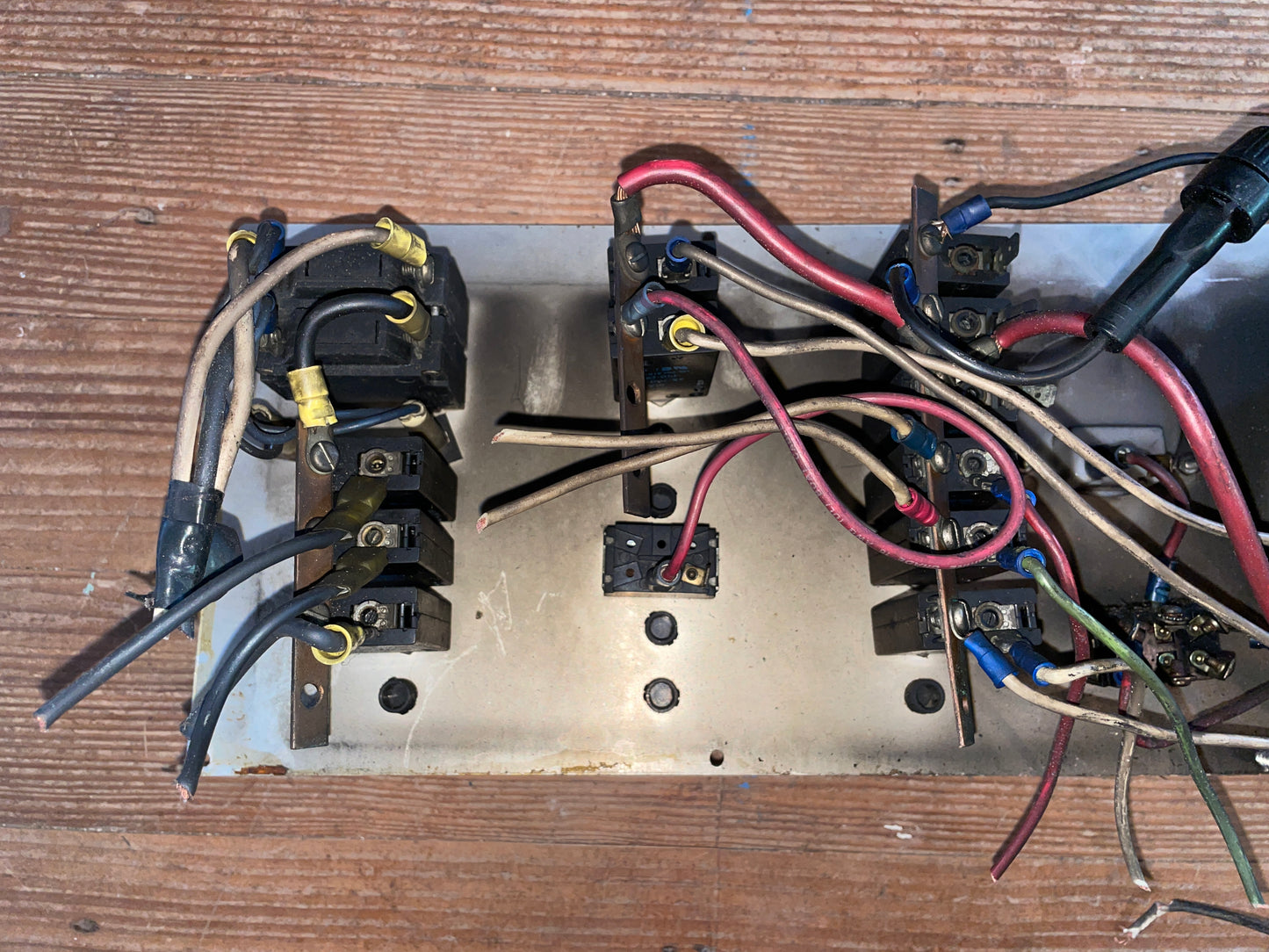12V DC 120V AC Master Break Electric Panel Off An Irwin 39