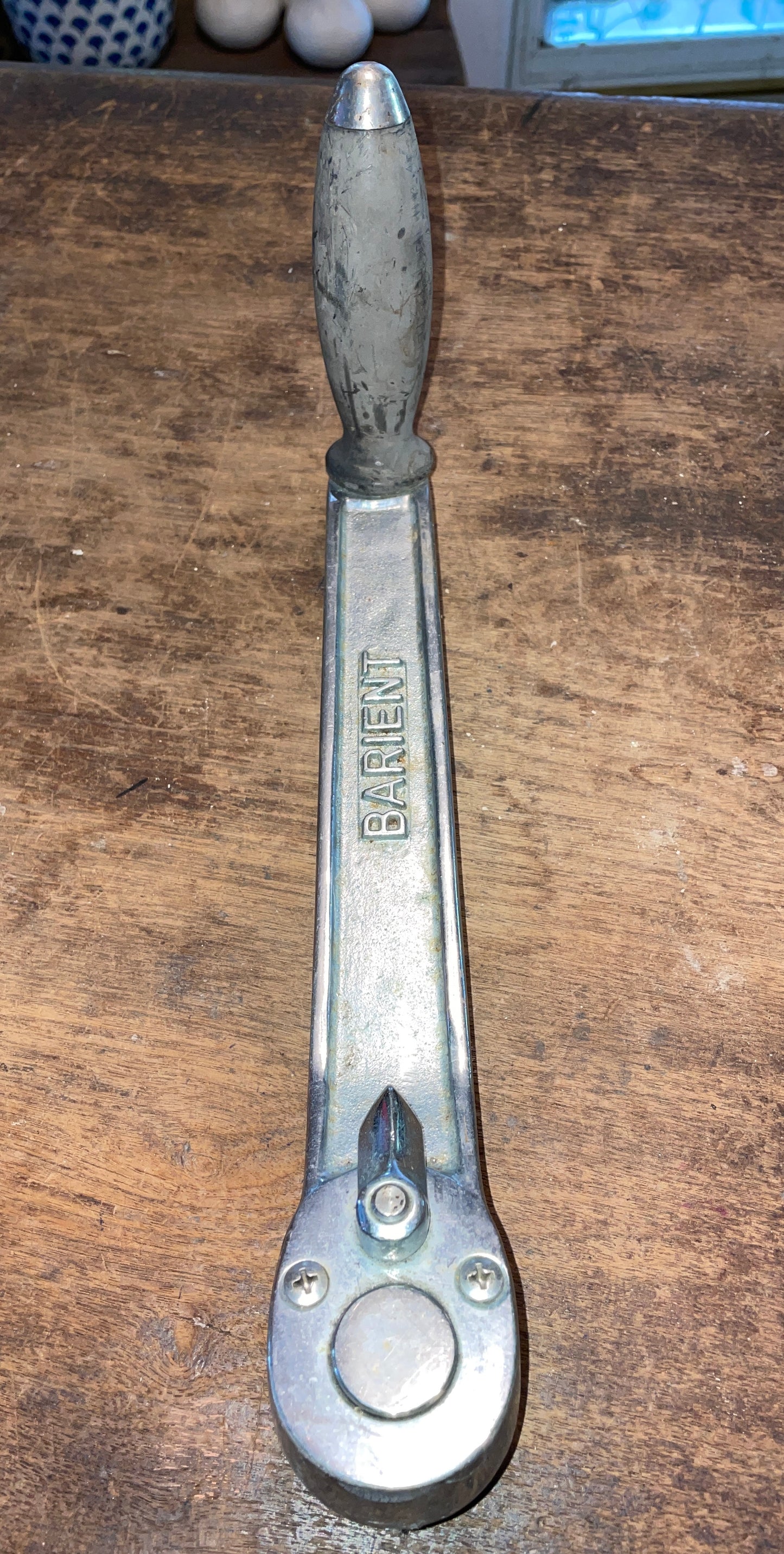 Barient 11 3/4” Locking Winch Handle- Square Insert