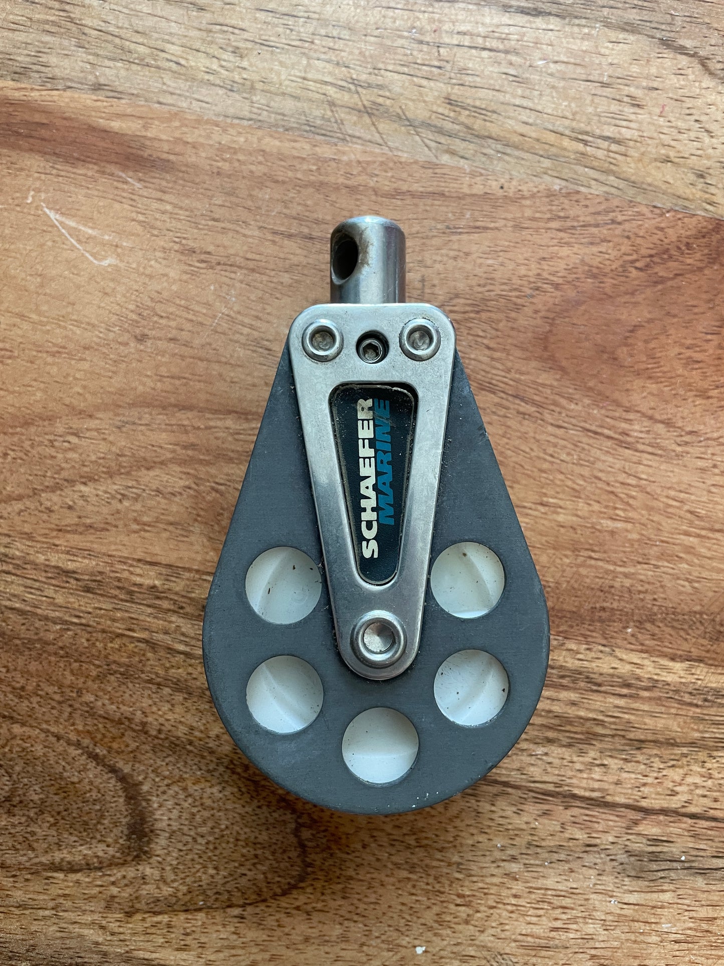 Schaefer 2 1/8” Single Swivel Block - 7/16” Line