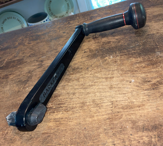 Harken 11 1/2” Long Locking Winch Handle