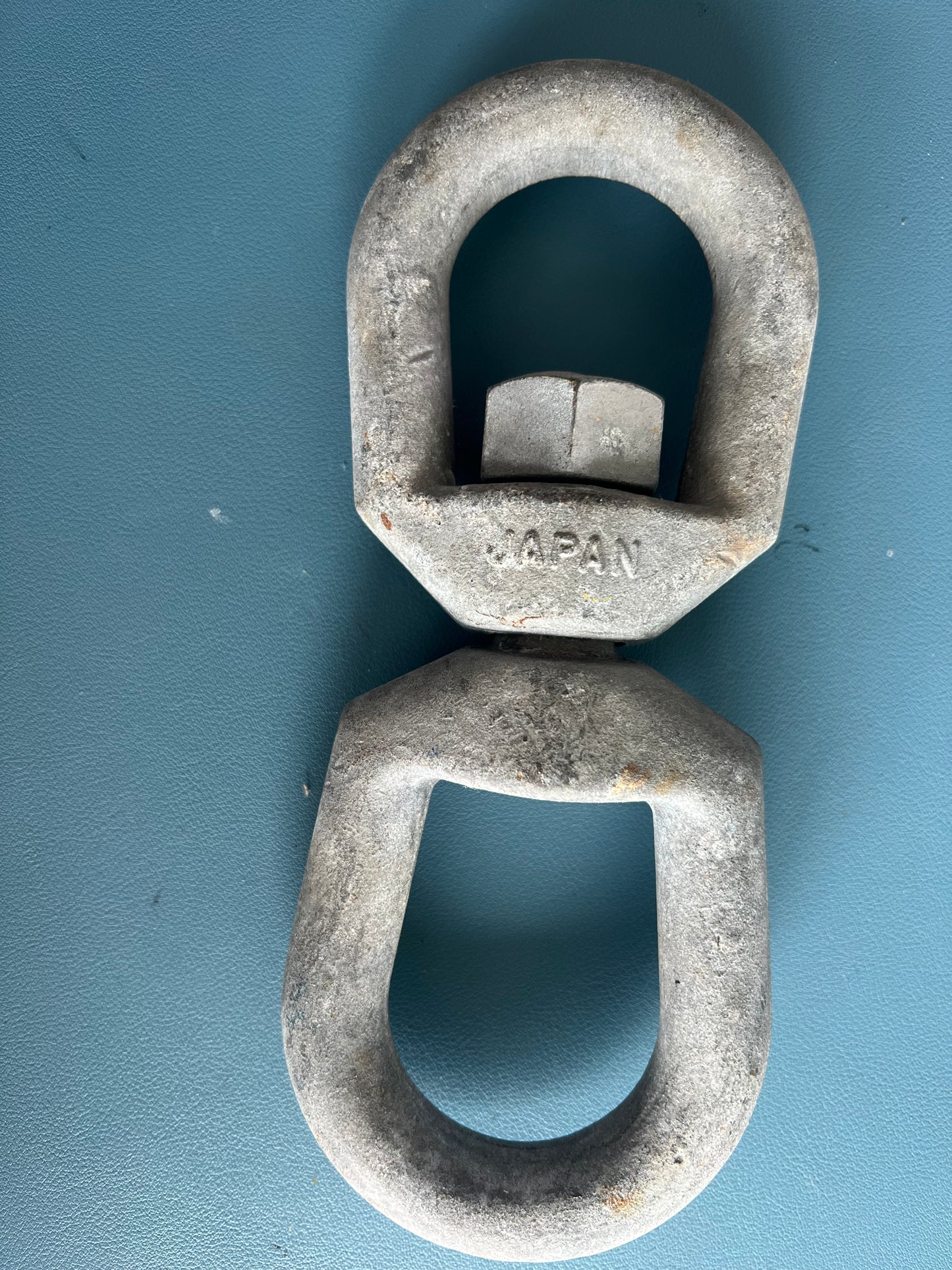 Galvanized Double Ended Swivel Eye Hook Eye to Eye Swivel Shackle 3/4""