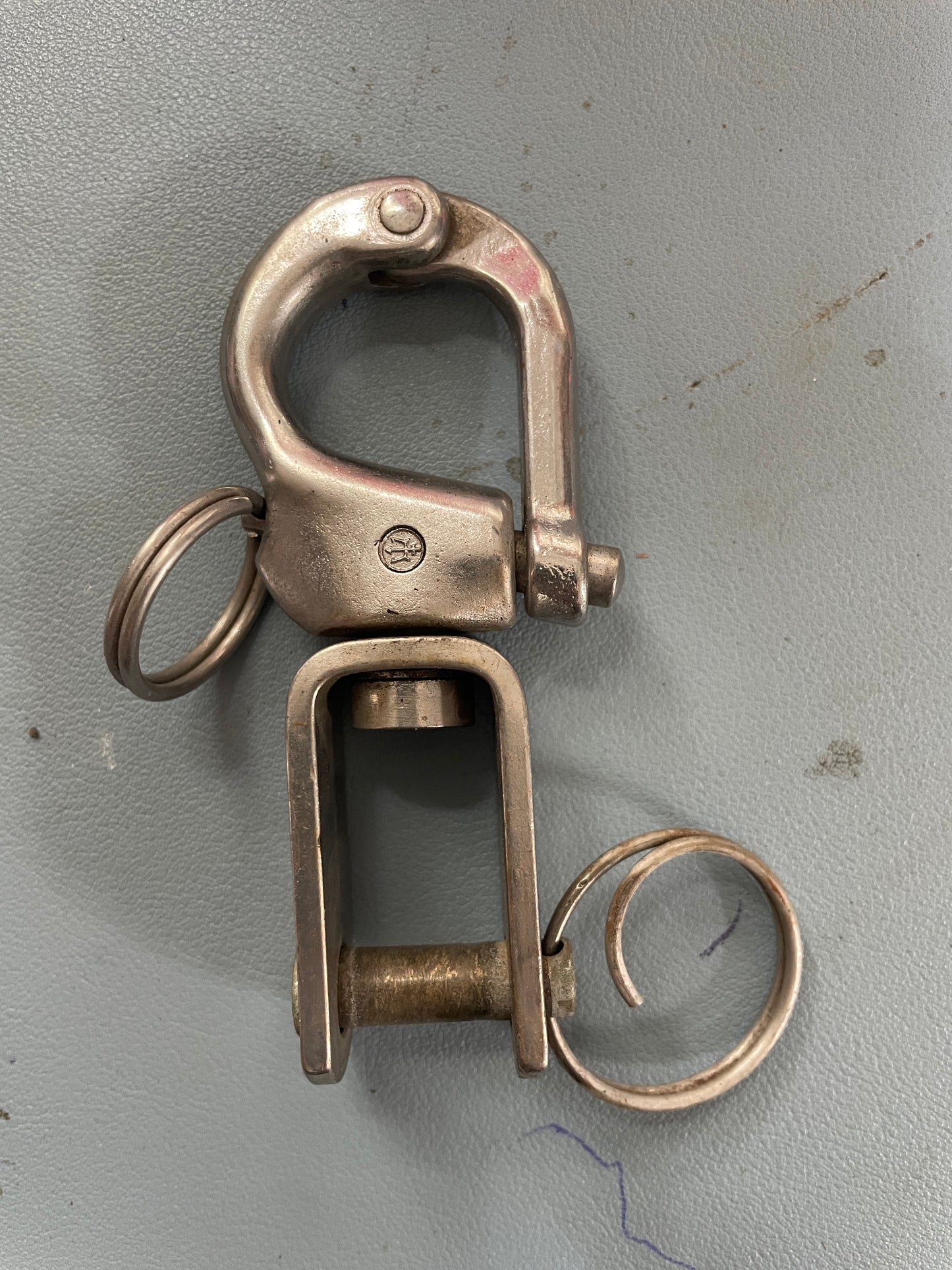 Merriman Forked Swivel Bail Shackle - 5/8" Width