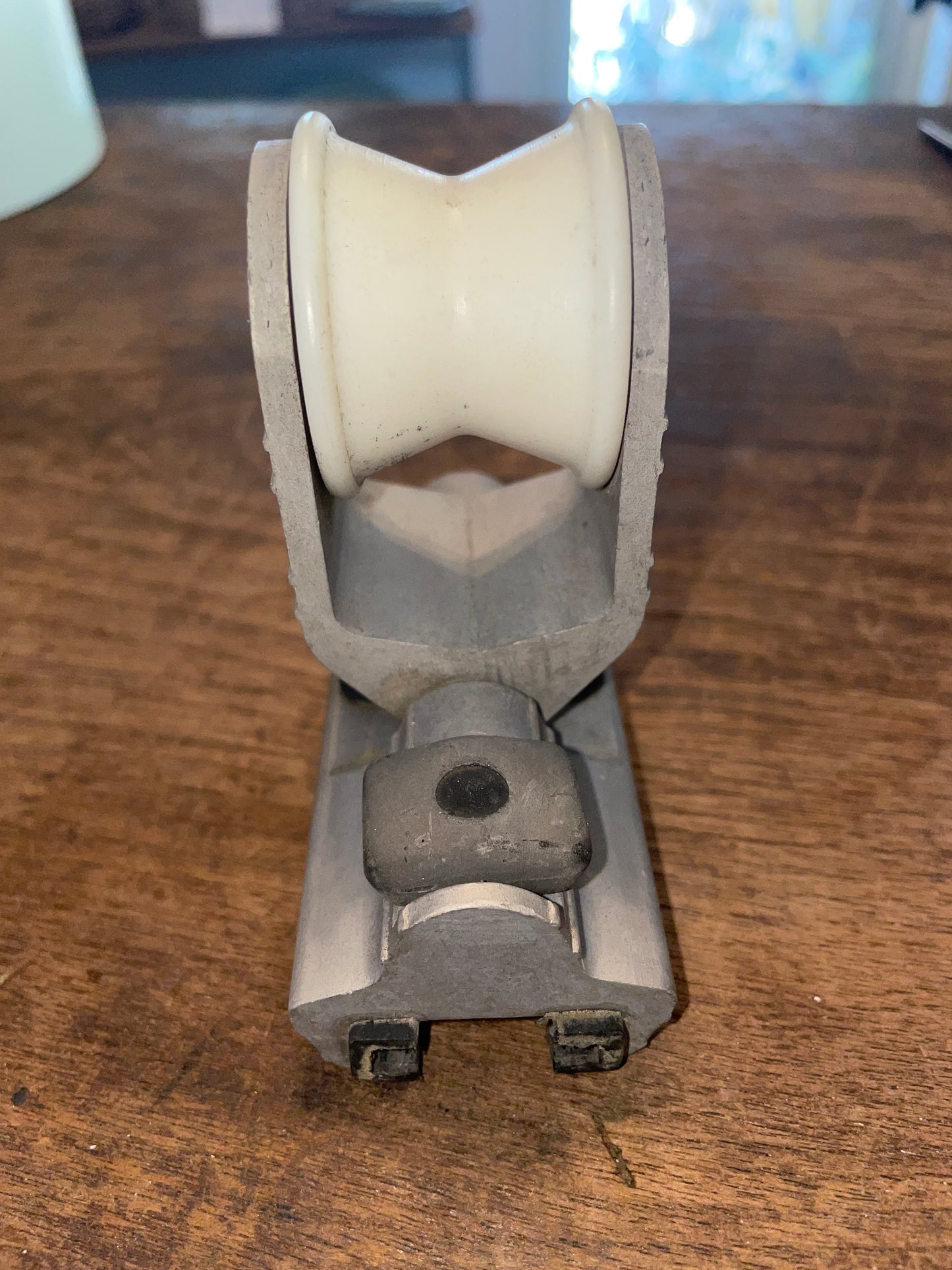 Barton 1” Track Aluminum Pull Top Sheet Block