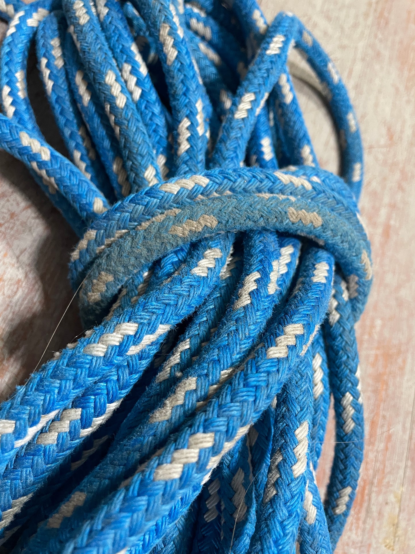 73'8" Blue Halyard Line x 3/8" Diameter & Shackle