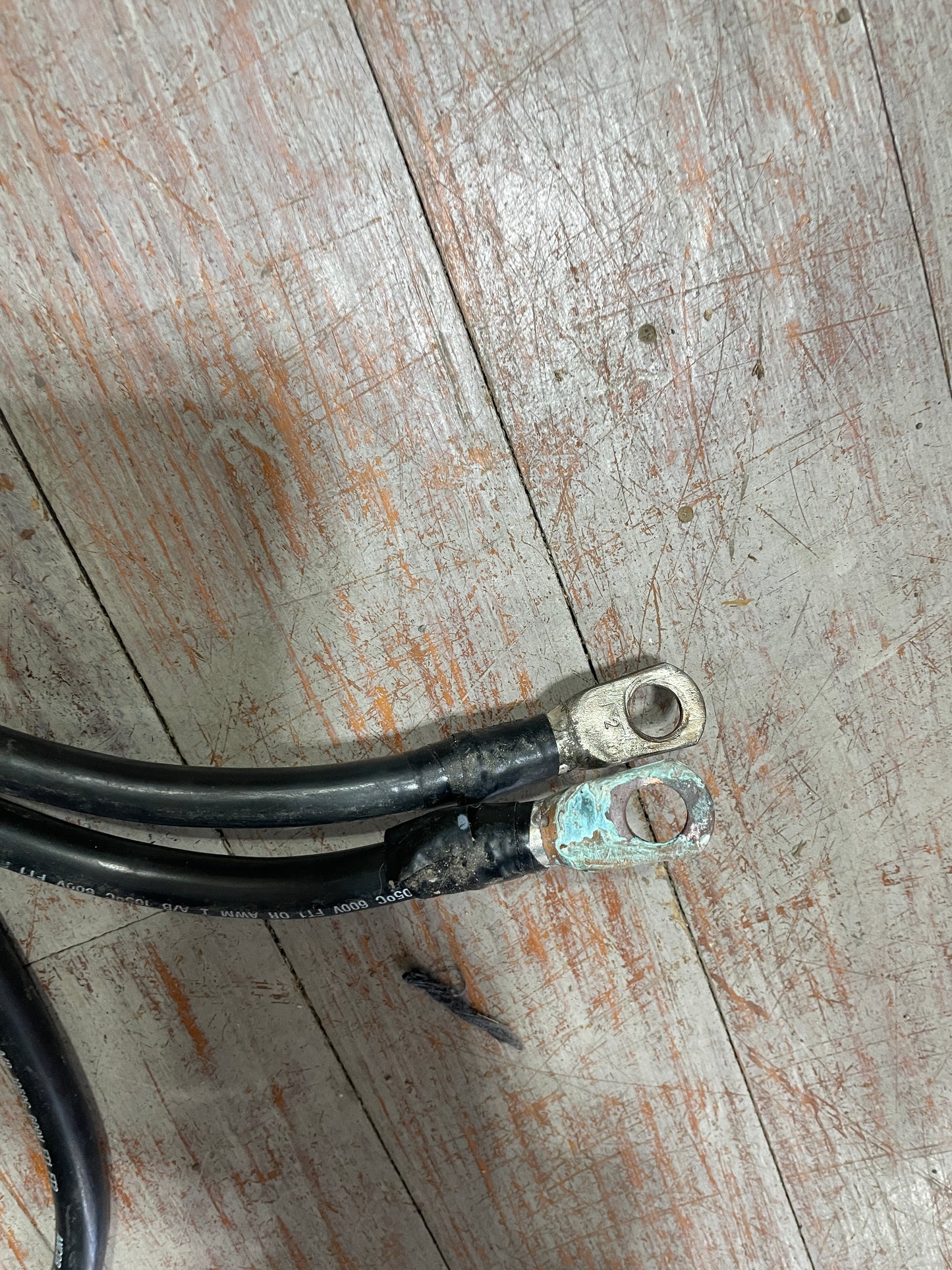 BATTERY CABLES - RED OR BLACK - DIFFERENT LENGTHS AND AWG