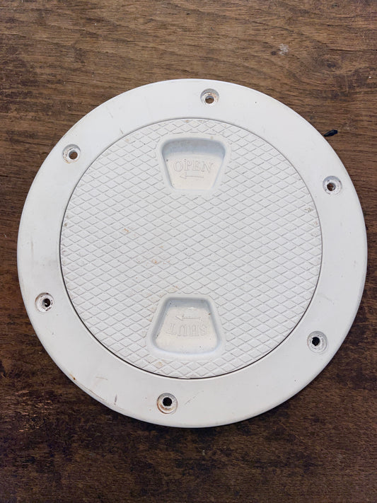 Beckson 4 1/2” Deck Plate