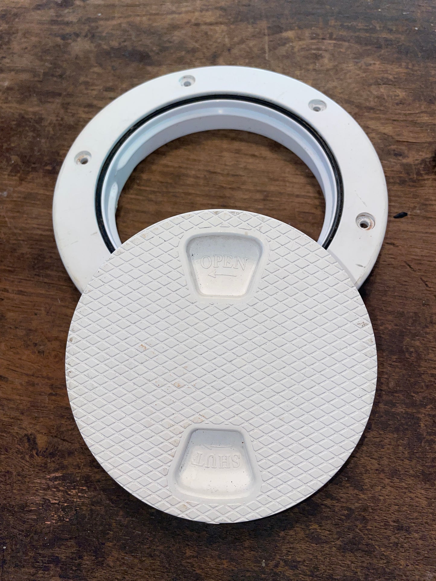 Beckson 4 1/2” Deck Plate