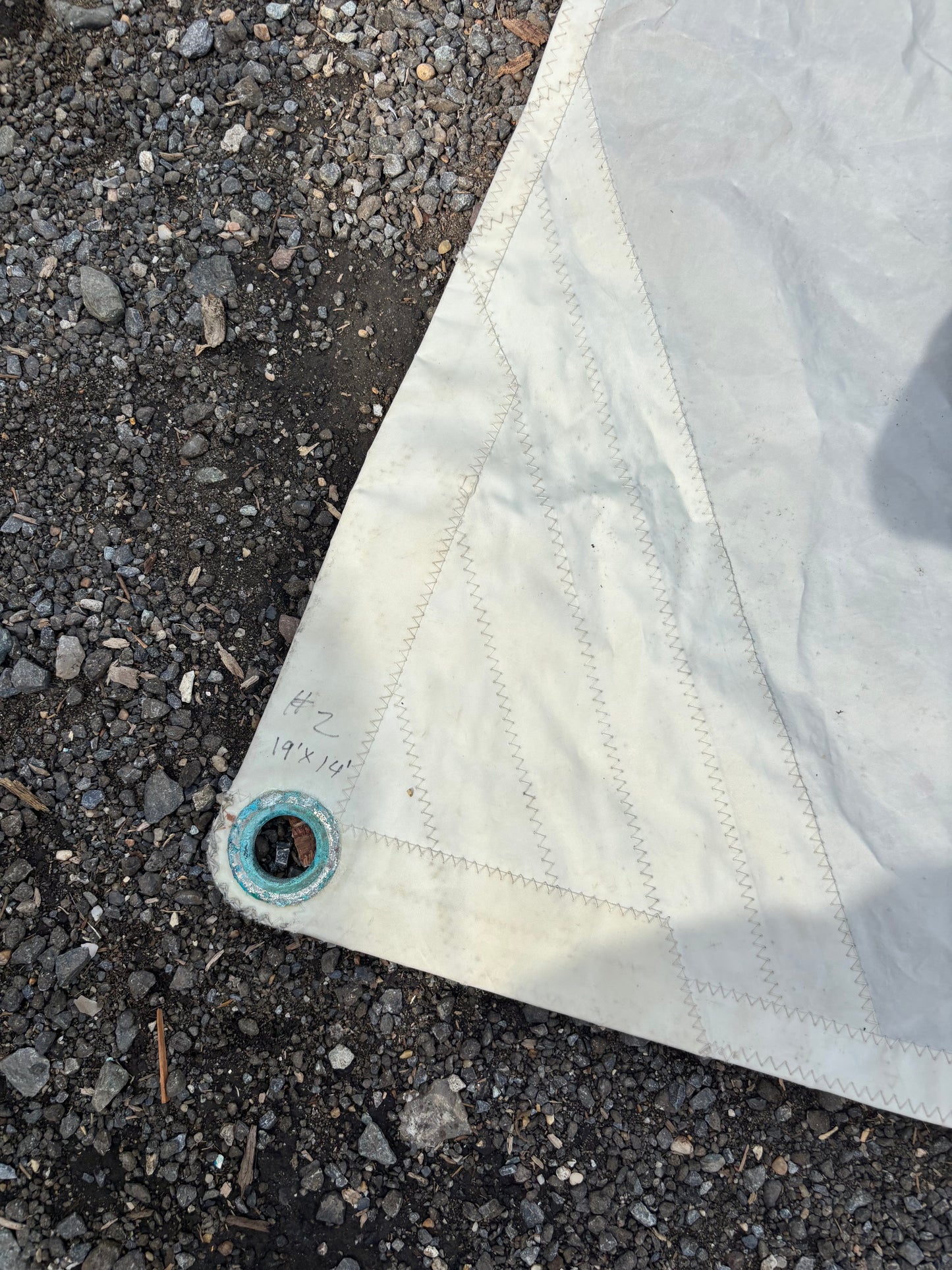 Ericson 25 Sail - 19’4” x 23’ x 14’3”