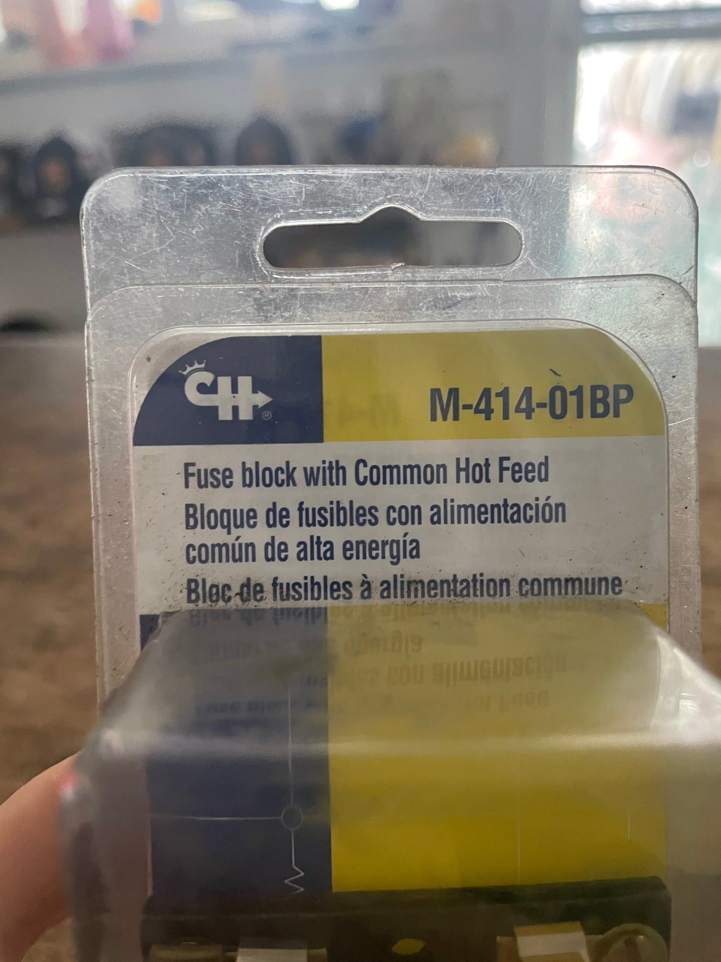Cole Hersee CO 8 Fuse Block With Common Hot Feed MODEL M-414-01BP