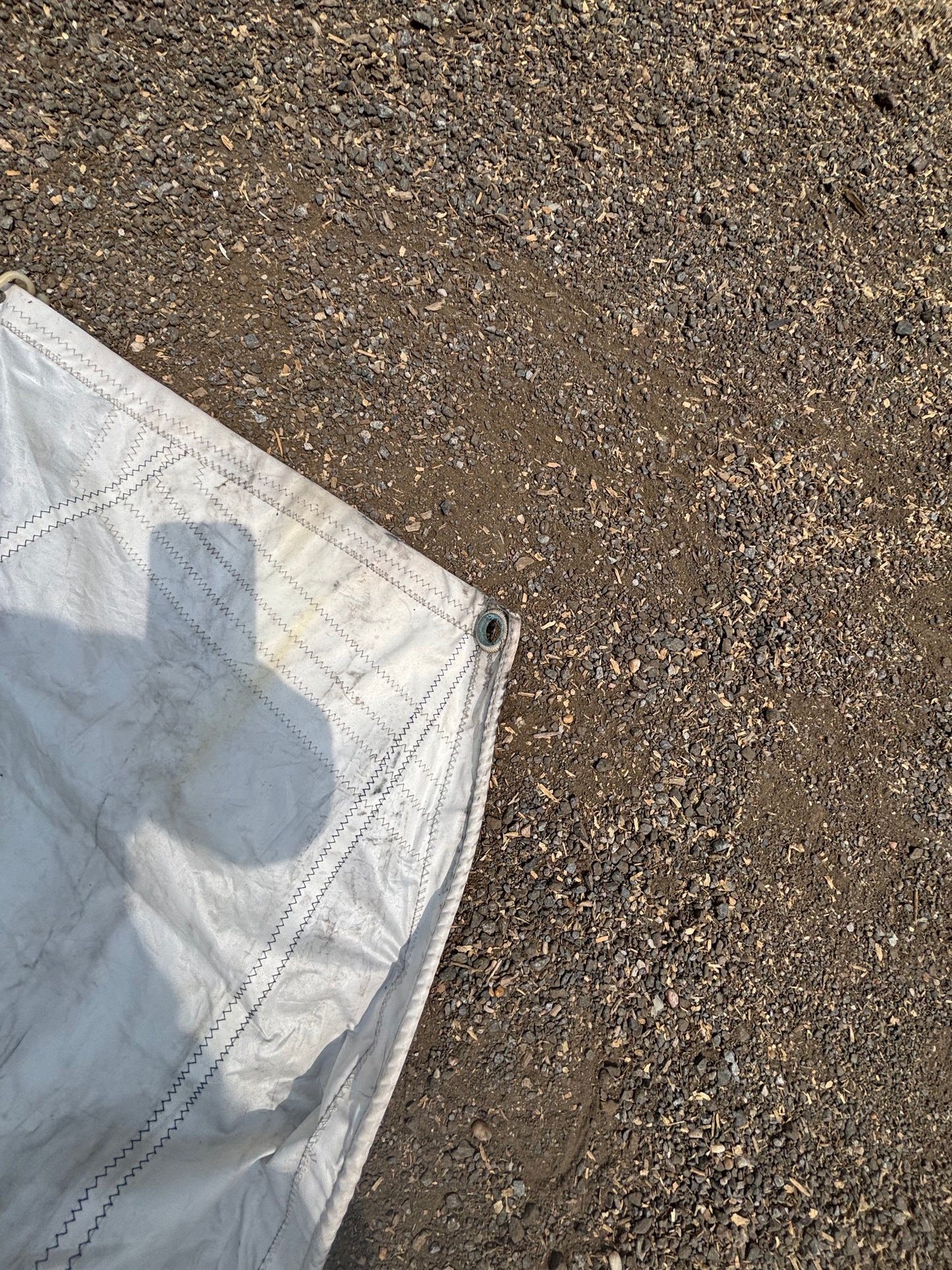 23’5” x 24’10” x 9’3” Sail
