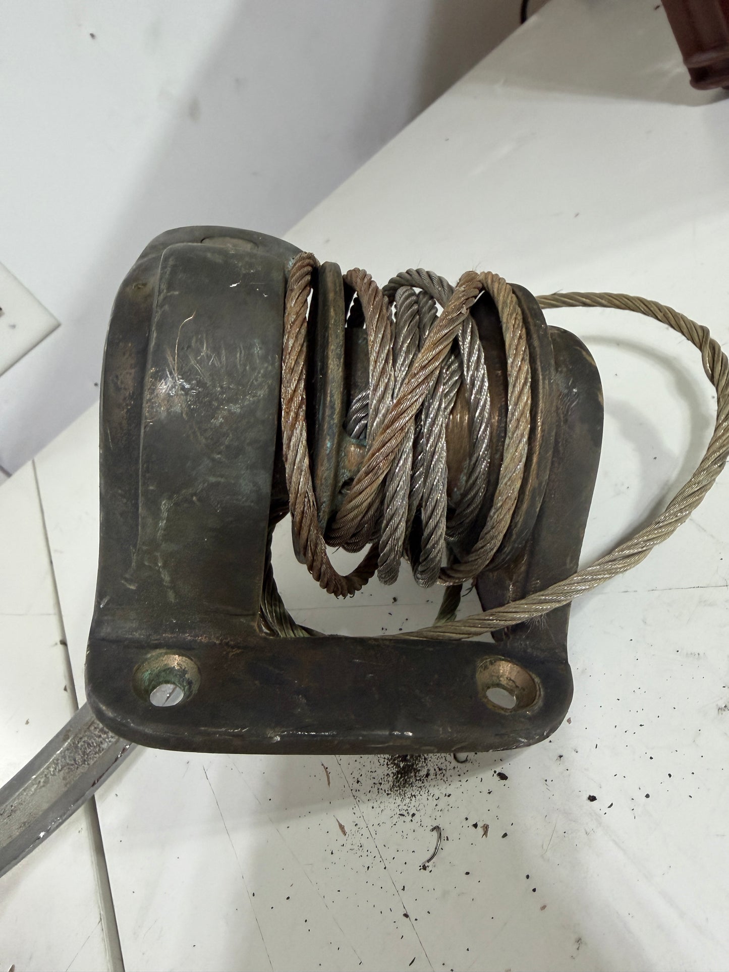 Center Board Winch With Handle - 3/16" Cable - Allied Seabreeze 33