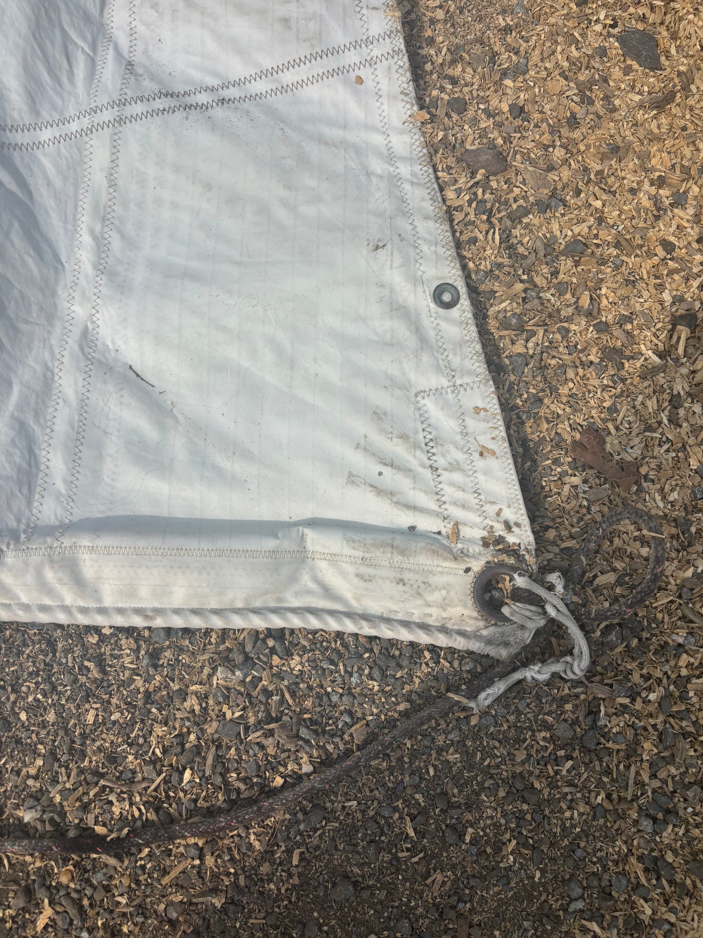 30’ Main Sail — 32’ x 29’7” x 12’2”