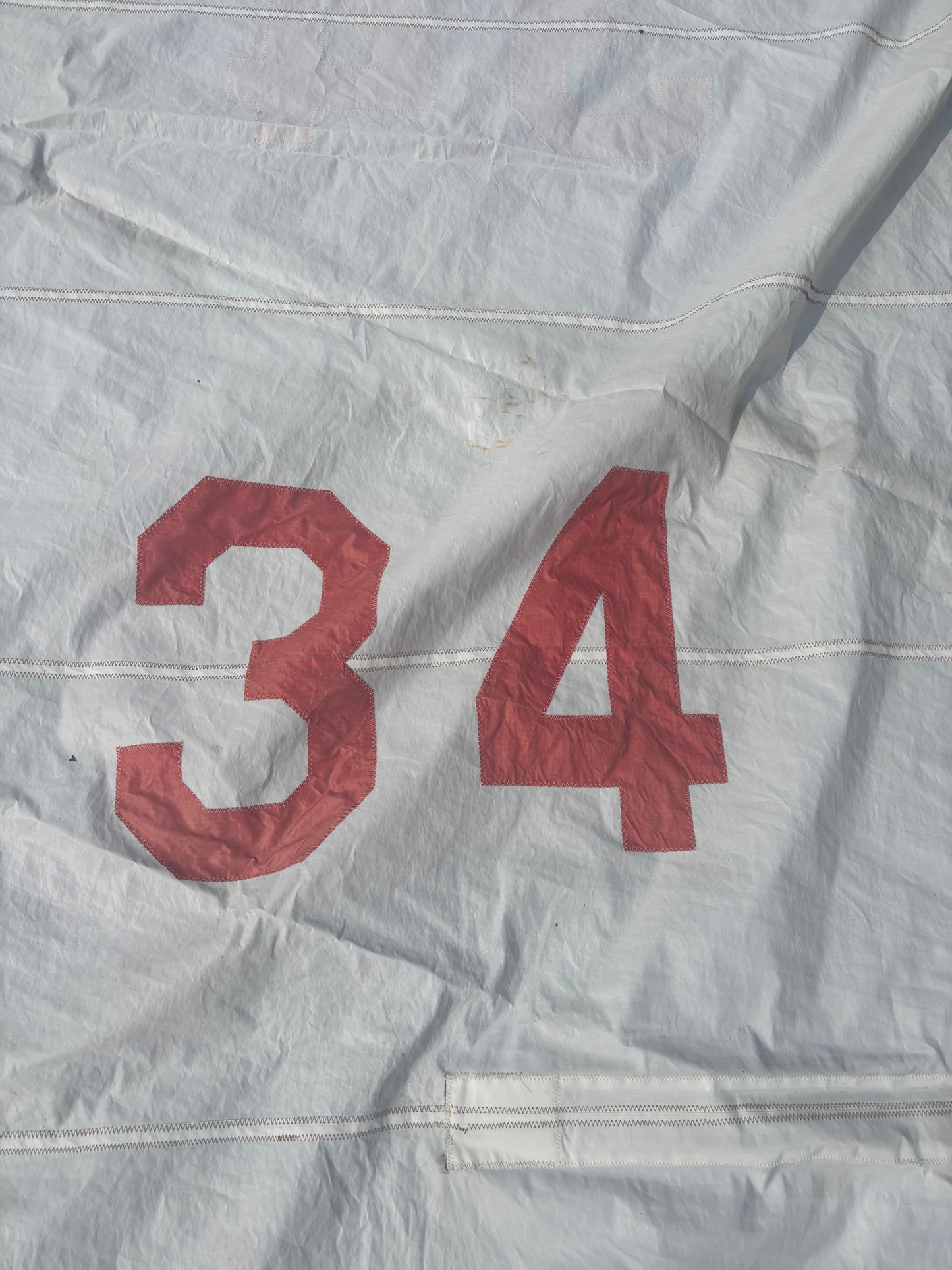 30’ Main Sail — 32’ x 29’7” x 12’2”