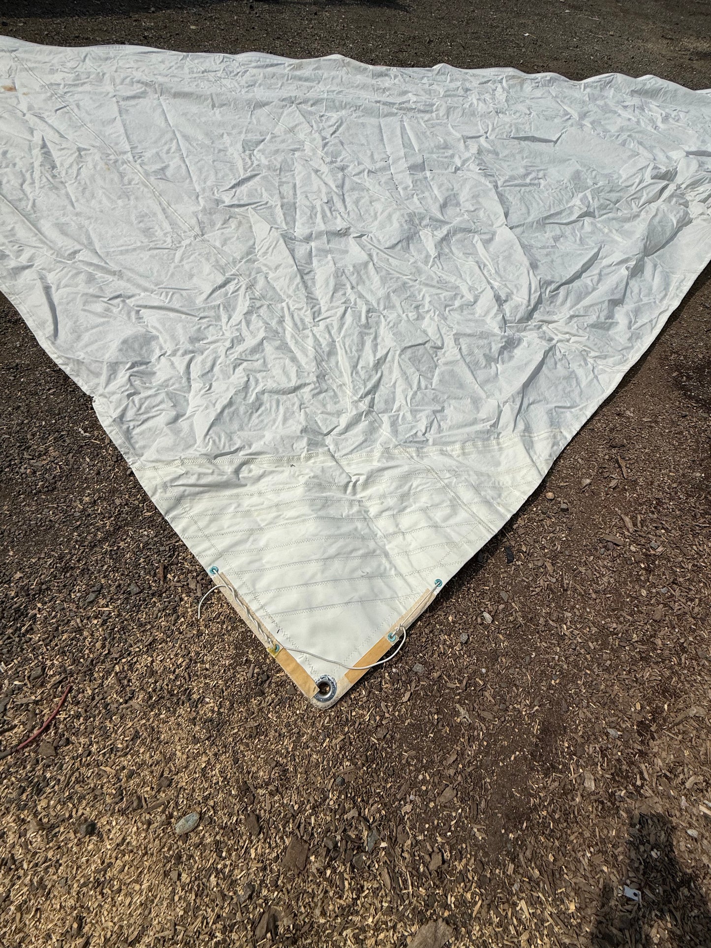 34’2” x 31’2” x 13’4” Sail