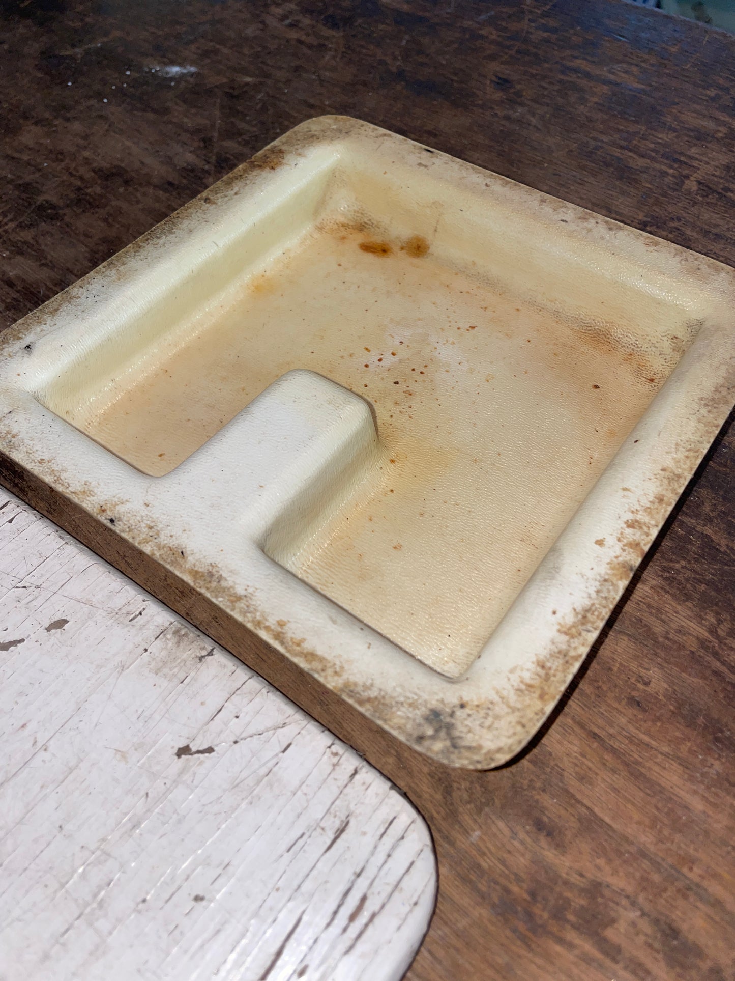 Hunter 30 In Floor Collection Pan