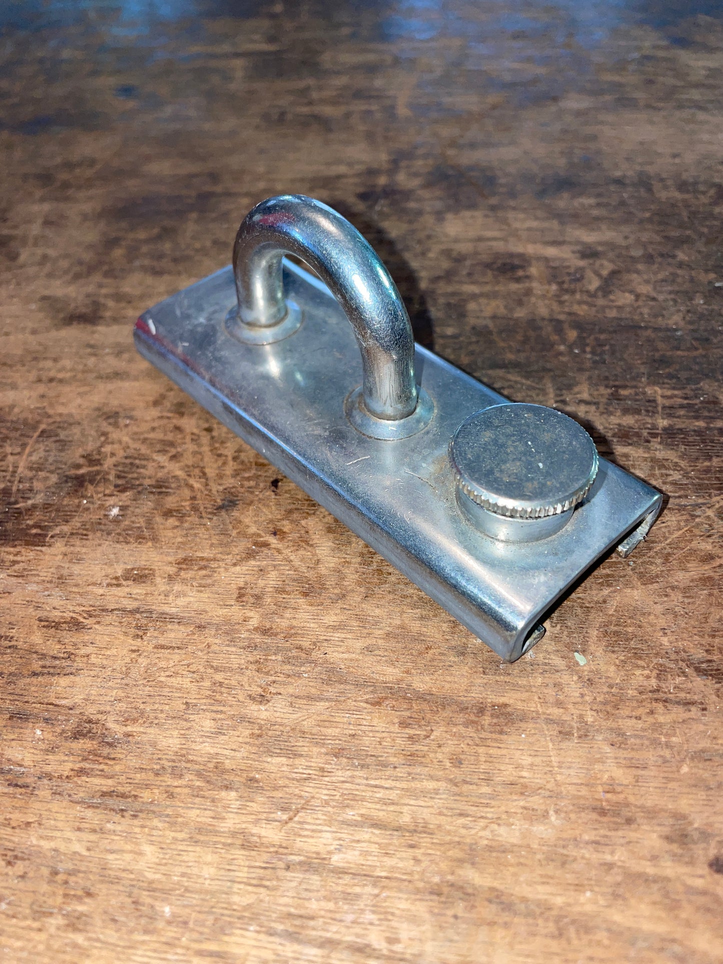 Stainless 1 1/4” Screw Top T Track Car