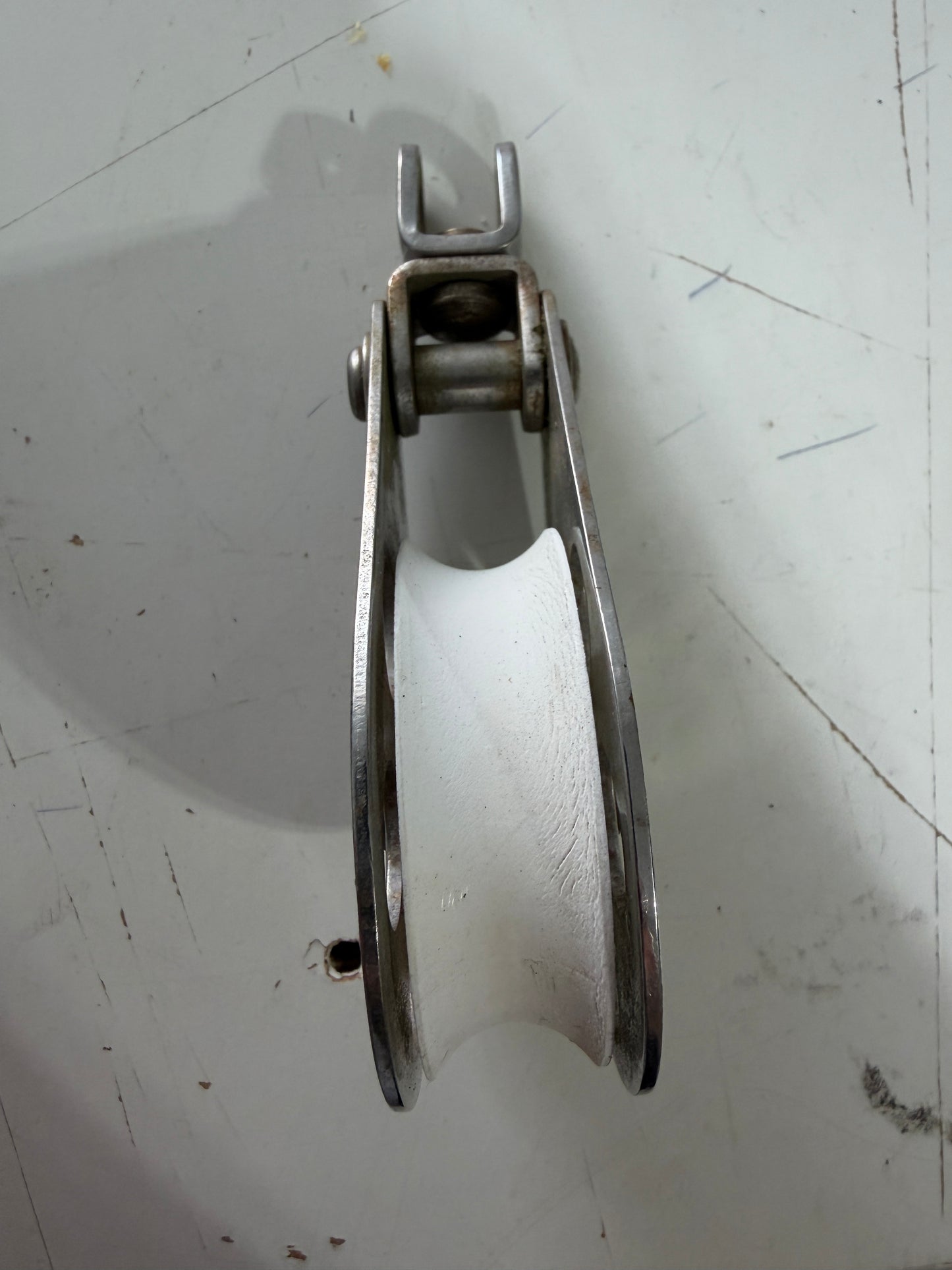 Schaefer Single Swivel Block - 2 3/8" Sheave - 5/8" Line