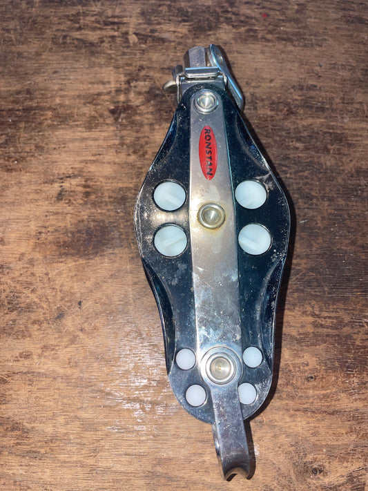 Ronstan Fiddle Block With Rope Guide- Sheaves 2 3/8” & 1 3/8” (9/16” Line)