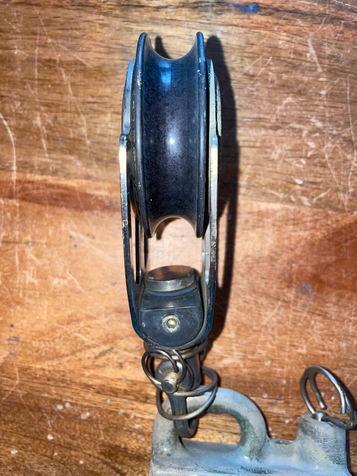 Garhauer 2 5/8” Single Sheave - 1/2” Line Block ON 1” Bronze Track Car