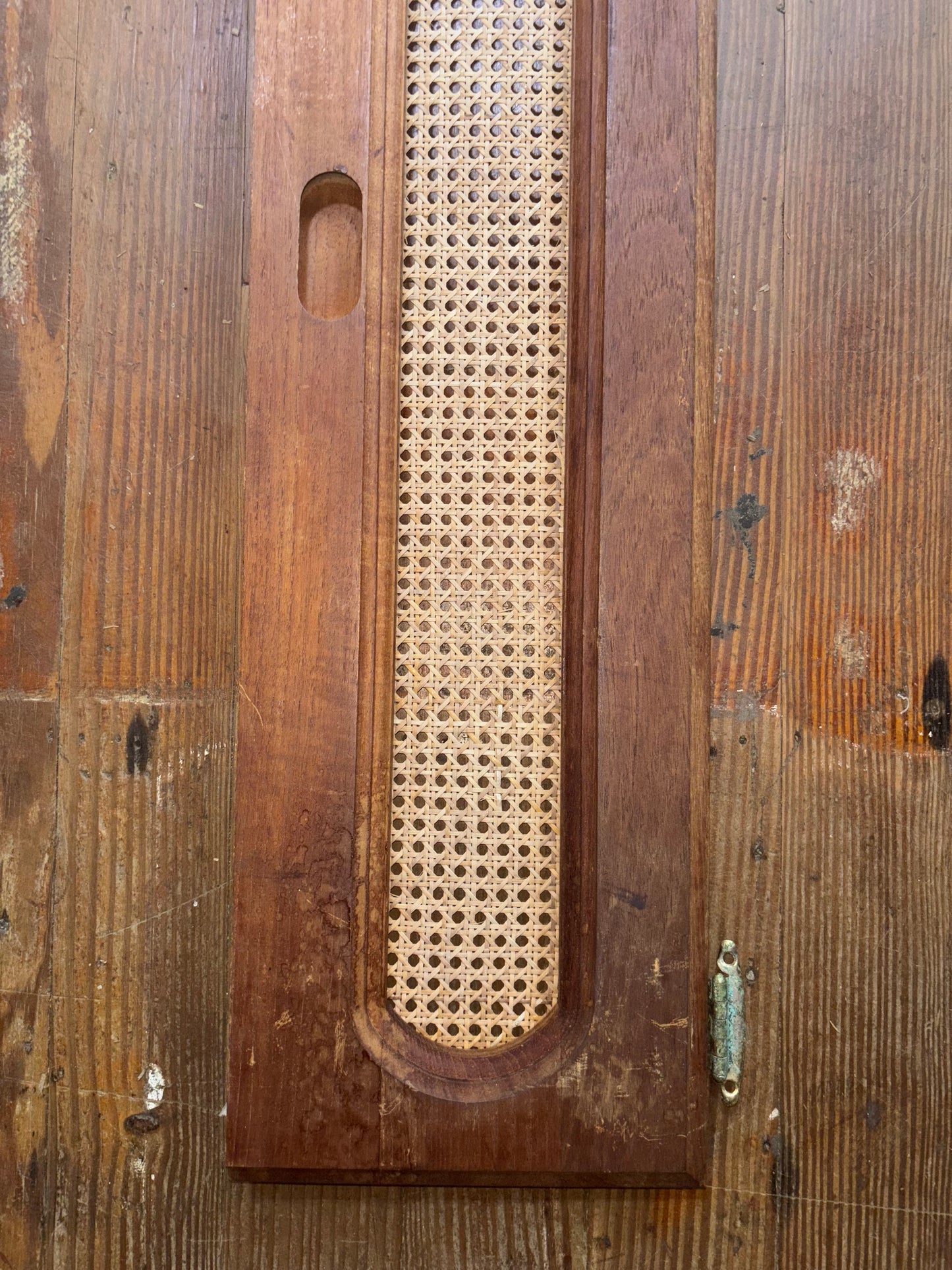 Laguna 30 Interior Wicker Door - ID 31" Long x 7 5/8" Wide -- #19