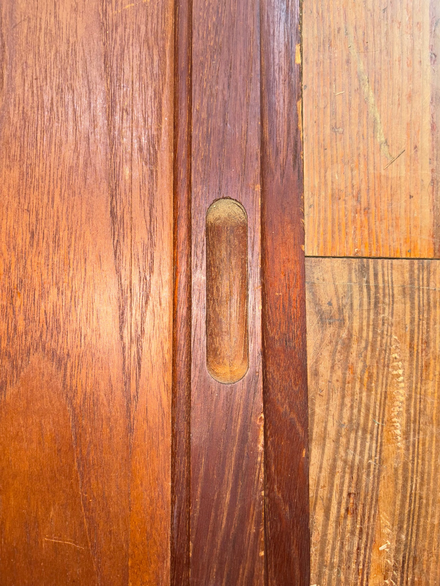Eriscon 29 Cabinet Door - ID 27 3/4" Long x 11 1/8" Wide -- #21