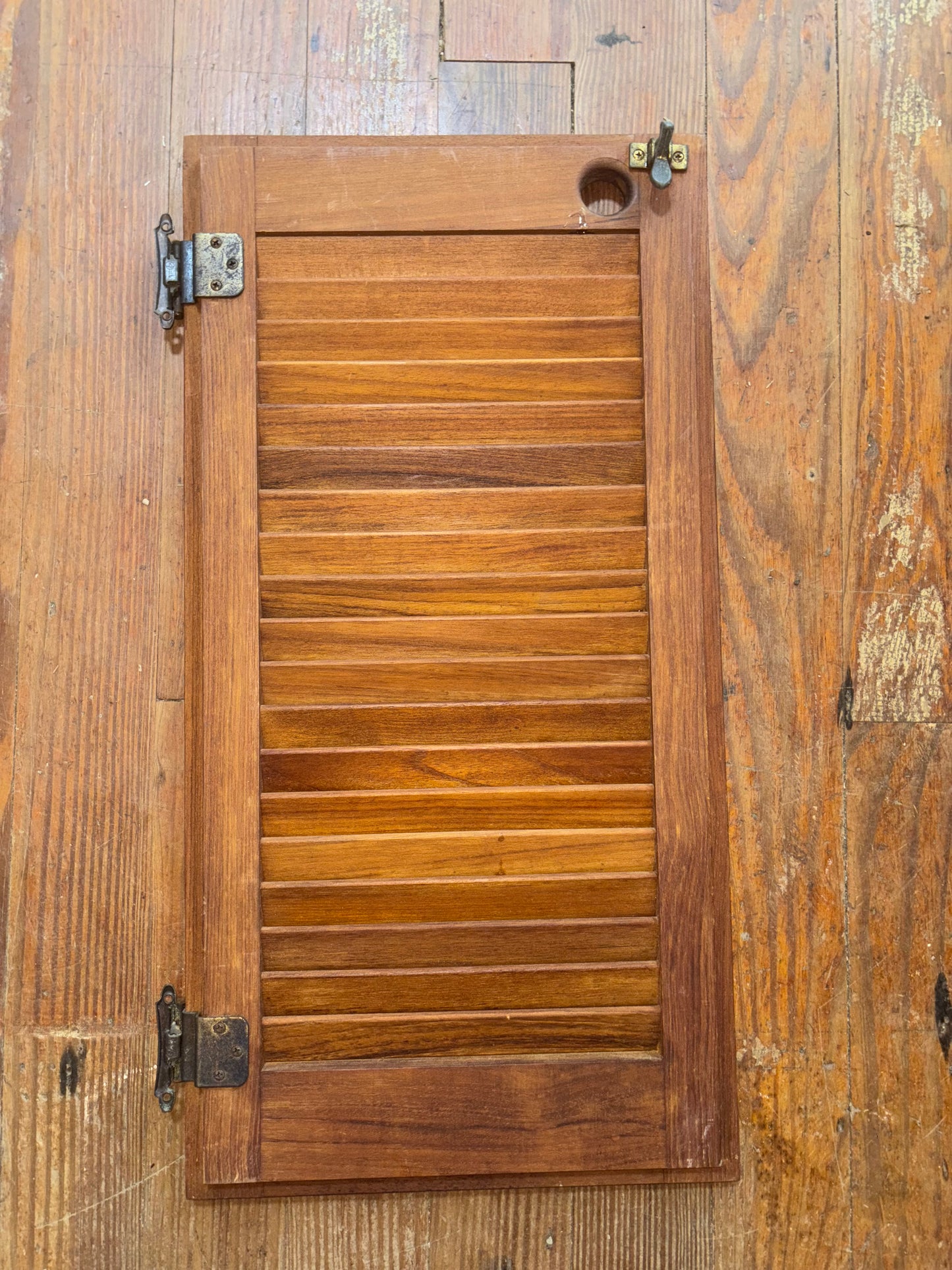 Seidelman 30 Louvered Cabinet Door - ID 23 1/2" Long x 11 1/2" Wide -- #27