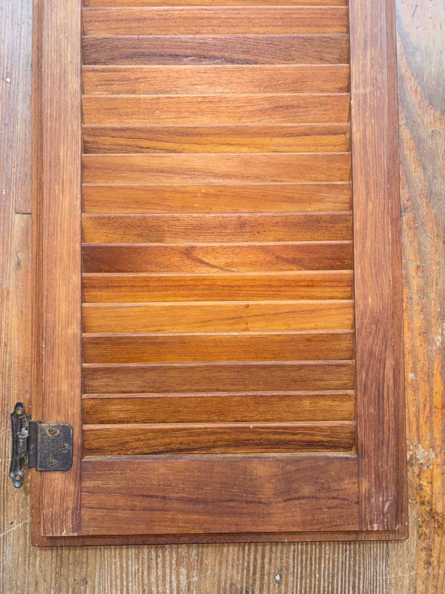 Seidelman 30 Louvered Cabinet Door - ID 23 1/2" Long x 11 1/2" Wide -- #27