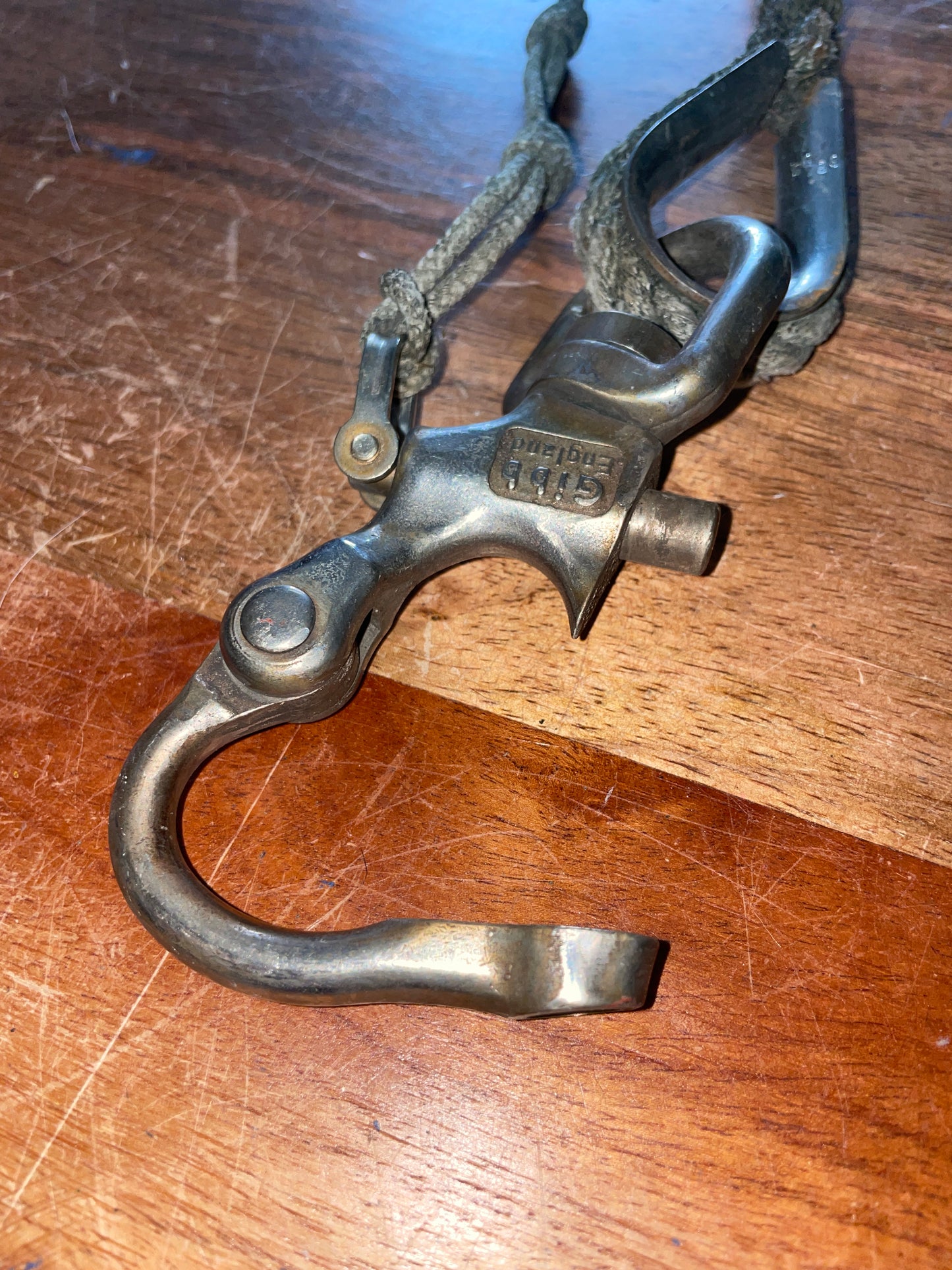 Large Chromed Gibb Swivel Bail Shackle - 7/8” Eye