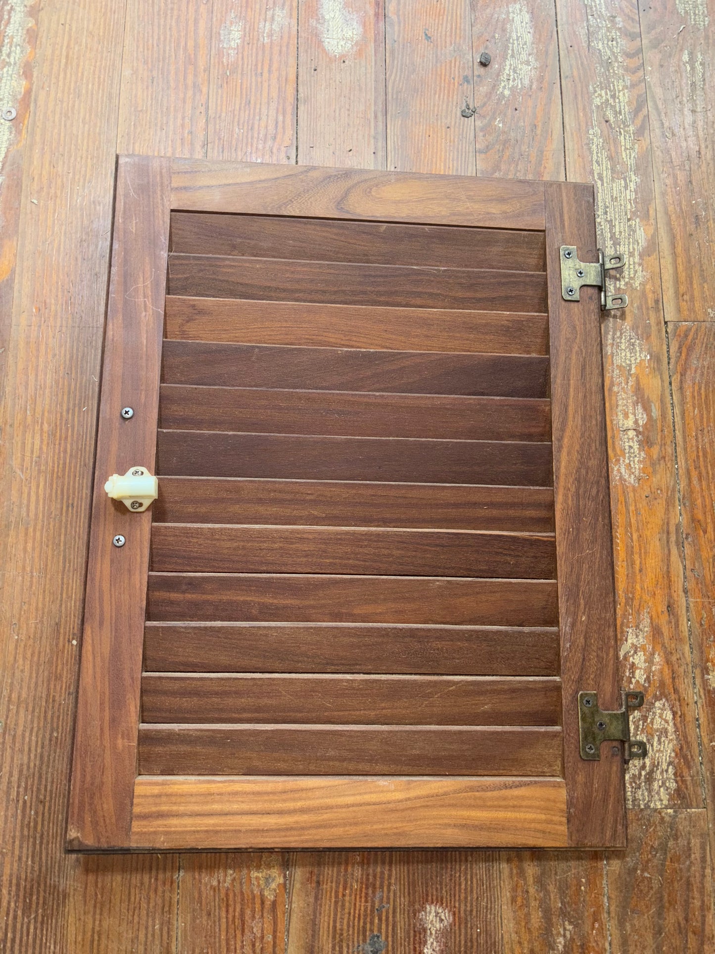 Silverton 32 Louvered Cabinet Door - 22" Long x 16 5/8" Wide -- #28