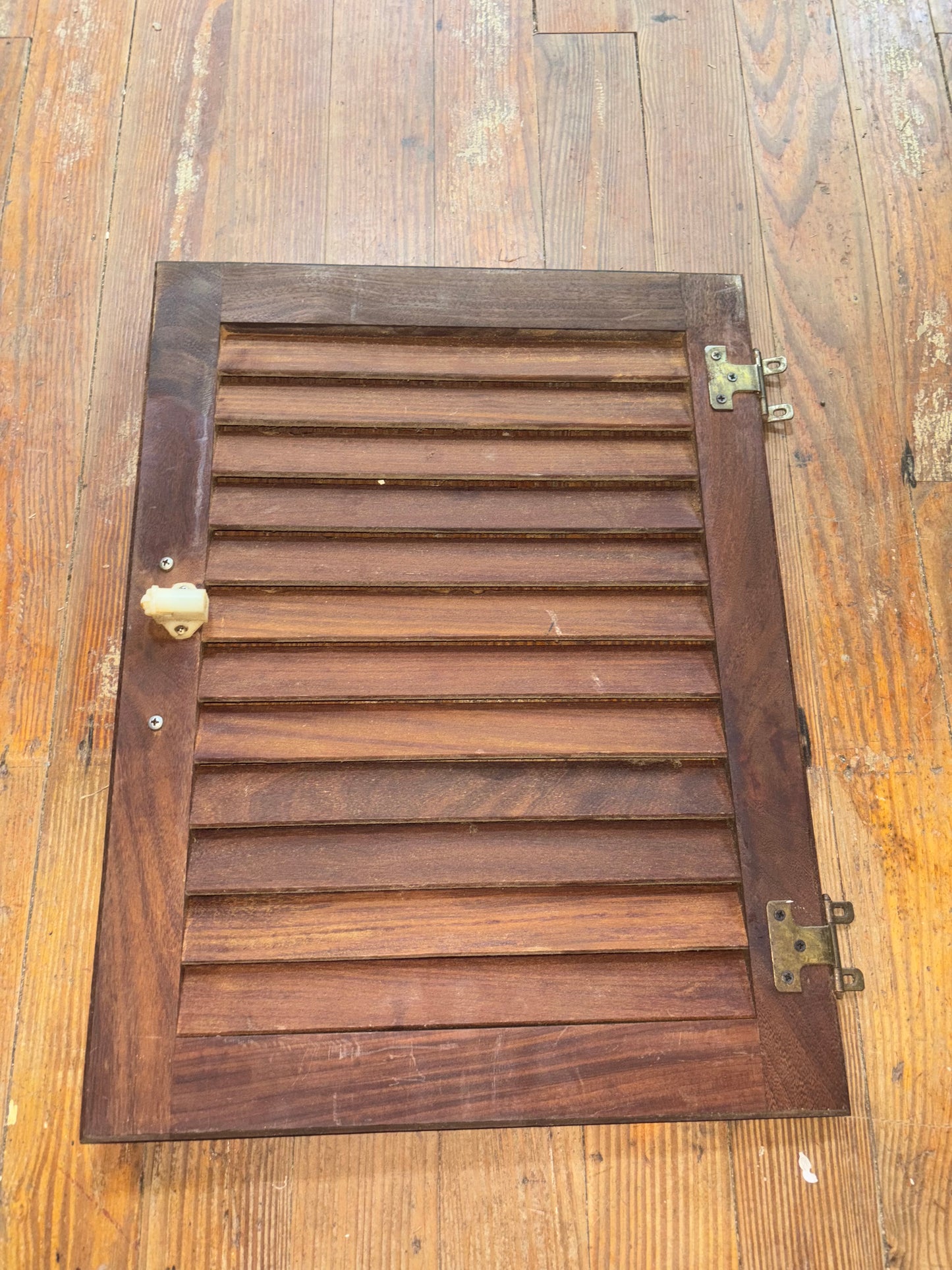 Silverton Louvered Cabinet Door - 22" Long x 16 5/8" Wide -- #37