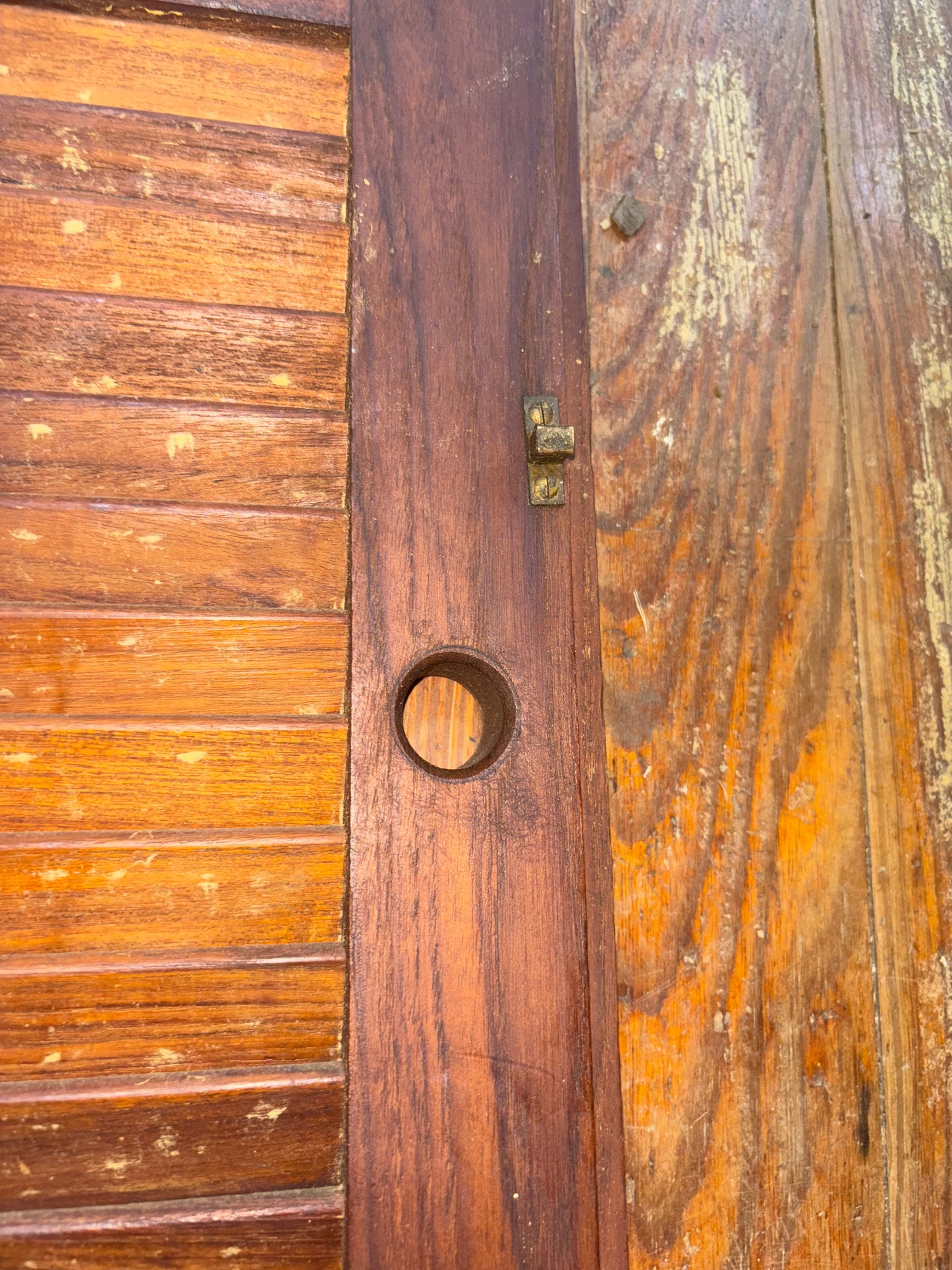 Islander 32 Interior Cabinet Door - ID 32 1/4" Long x 8 1/8" Wide -- #43