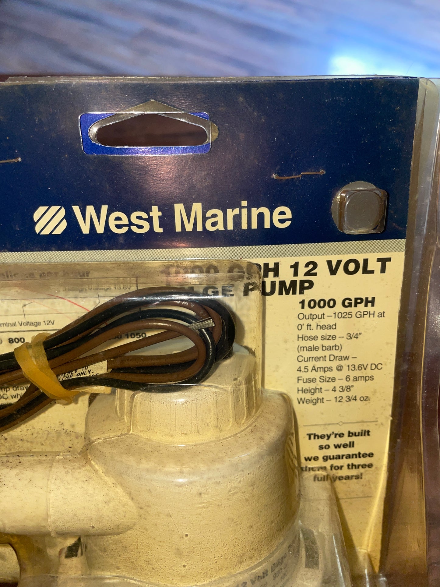 West Marine 1000GPH 12V Bilge Pump - NEW