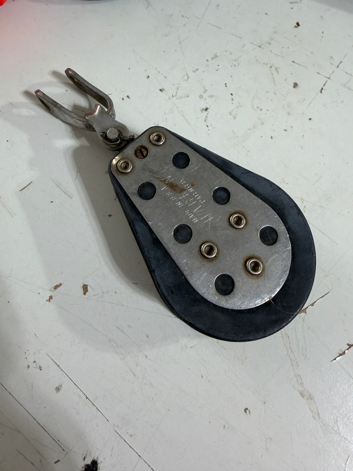 Harken 2 1/4” Single Swivel Block - 3/8” Line