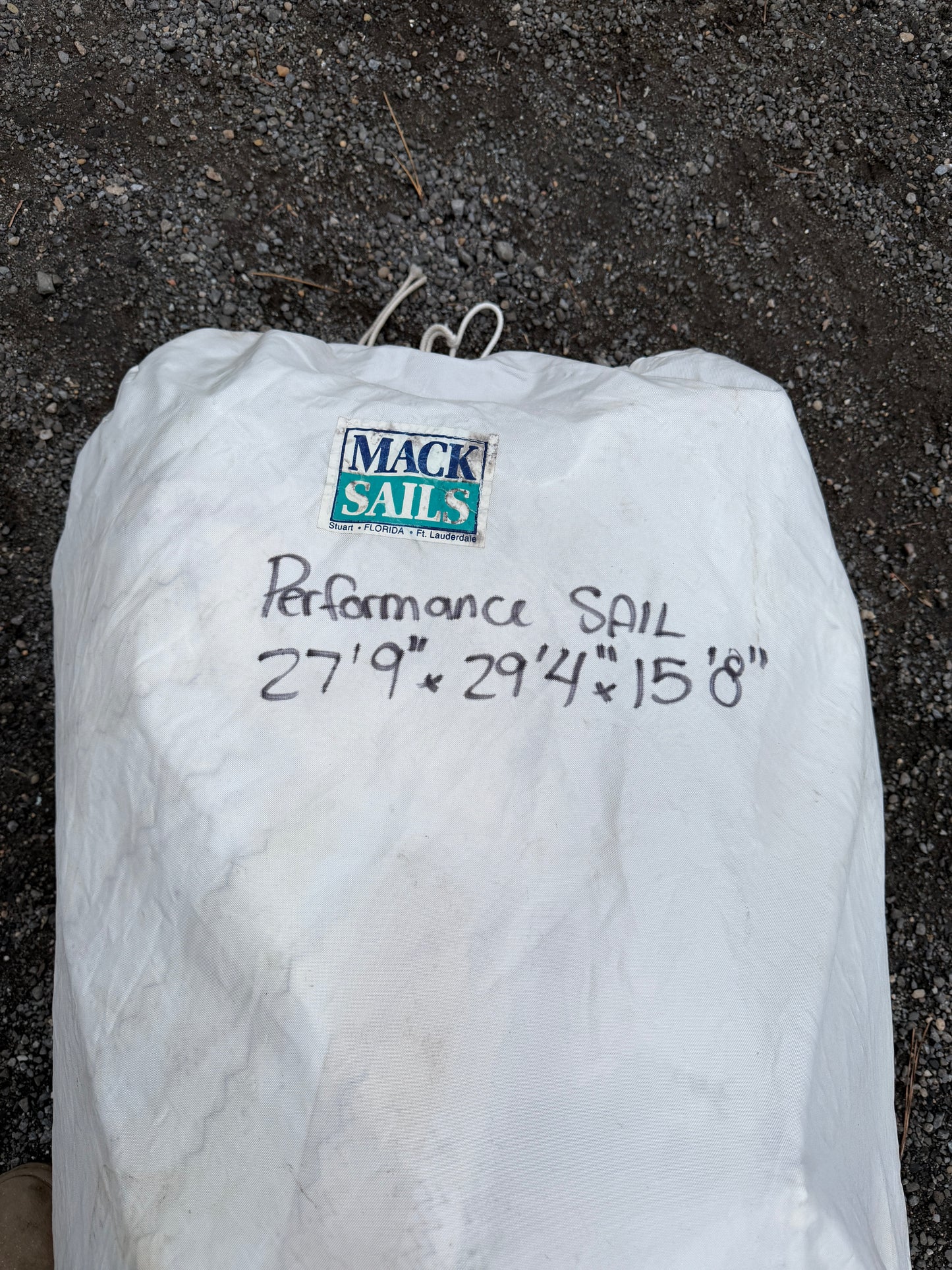 Performance Sail - 29'4" x 27'9" x 15'8"