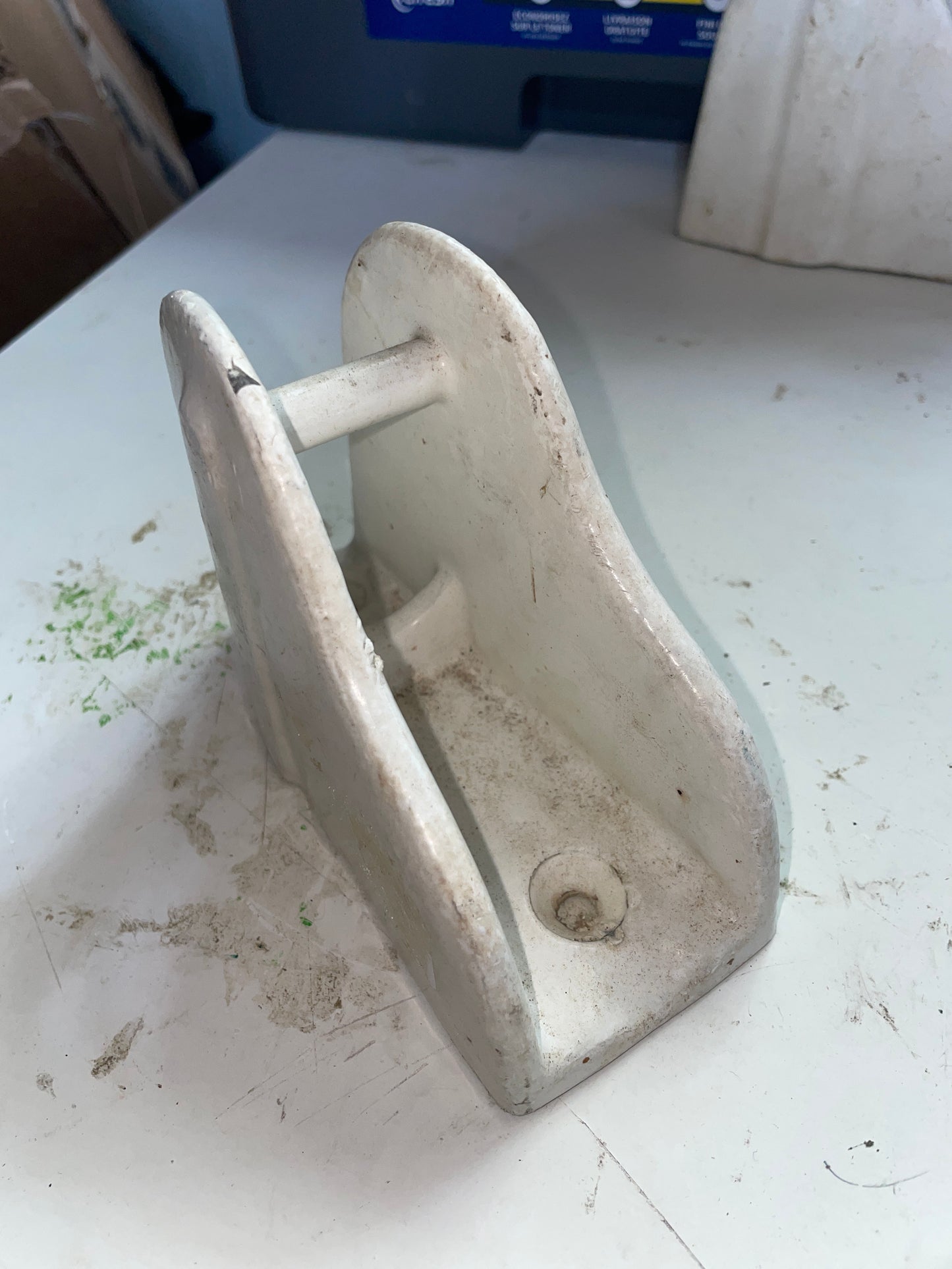 Spinnaker Pole Chock - 1 1/4” Width