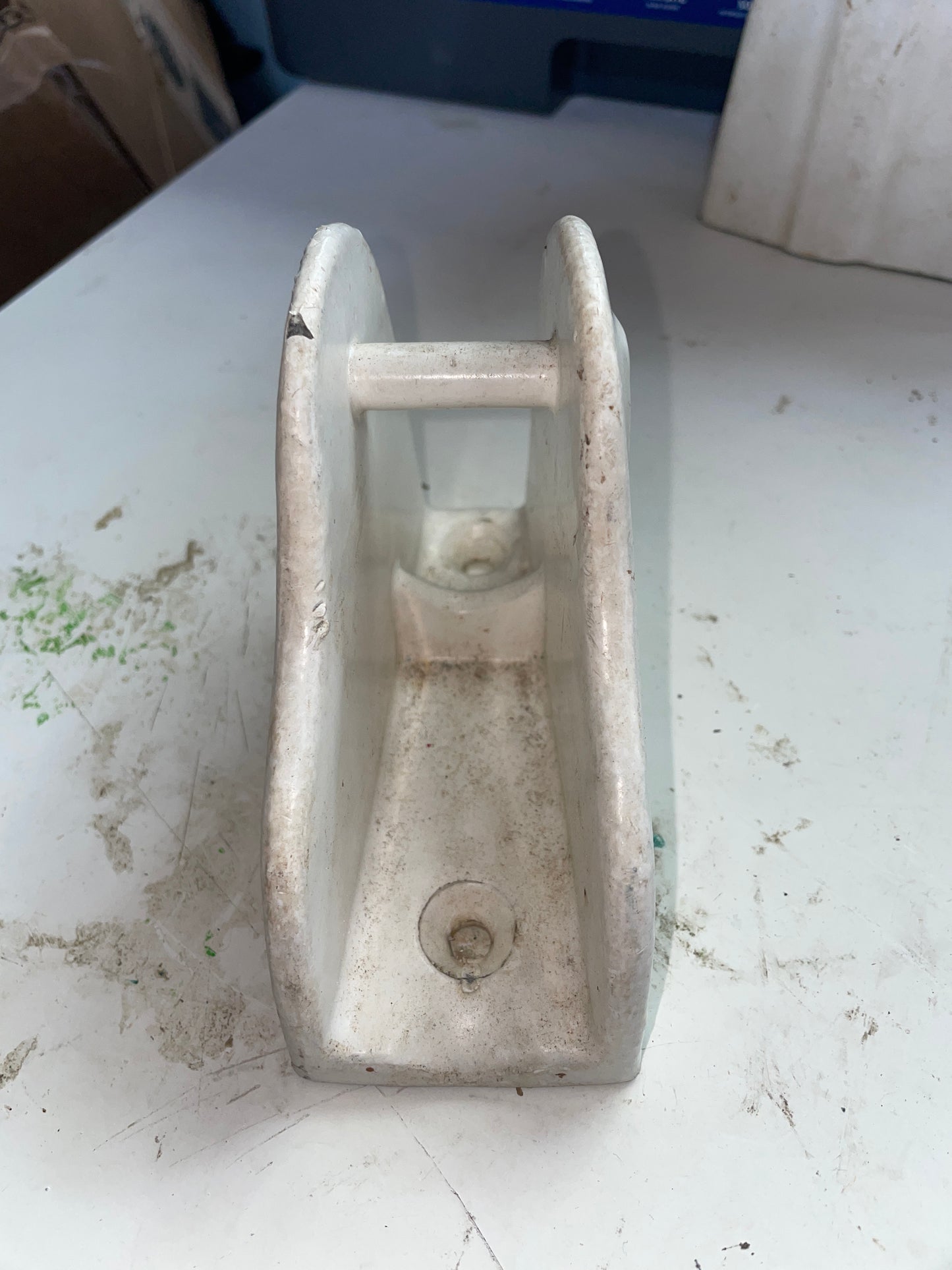 Spinnaker Pole Chock - 1 1/4” Width