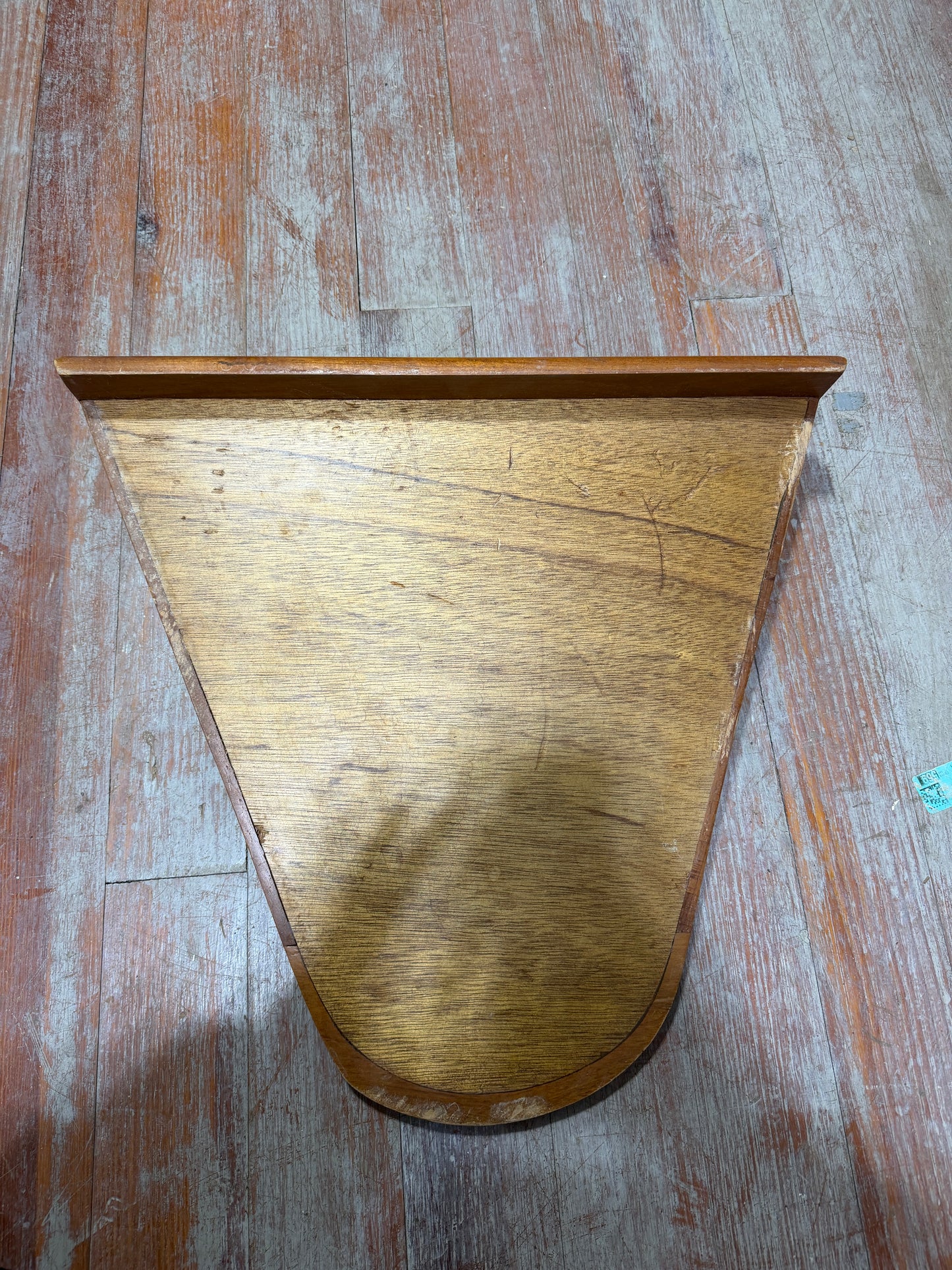 Rounded Triangle Wood Piece - Rafiki 35 -- #246