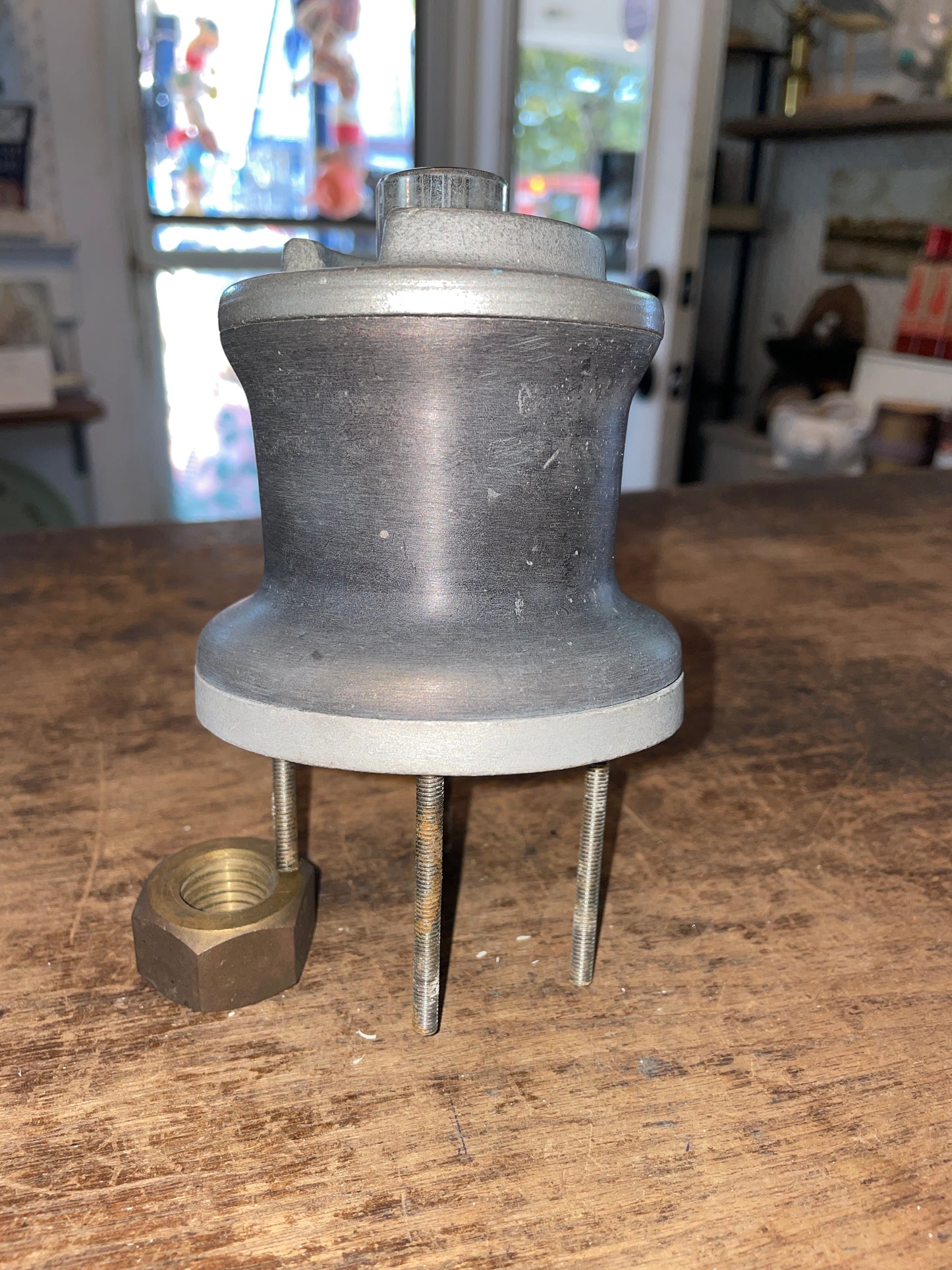 2 Speed Winch With Handle- 3 5/8” Base