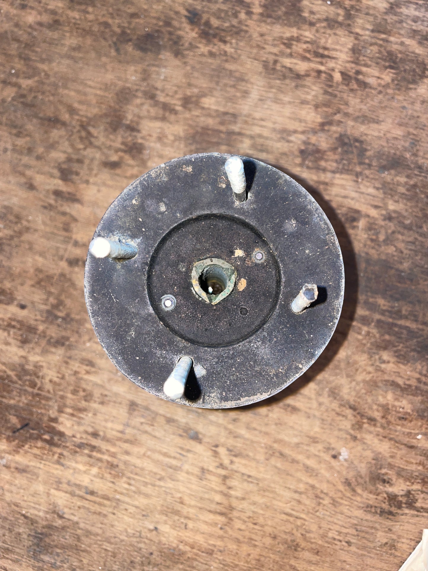 2 Speed Winch With Handle- 3 5/8” Base