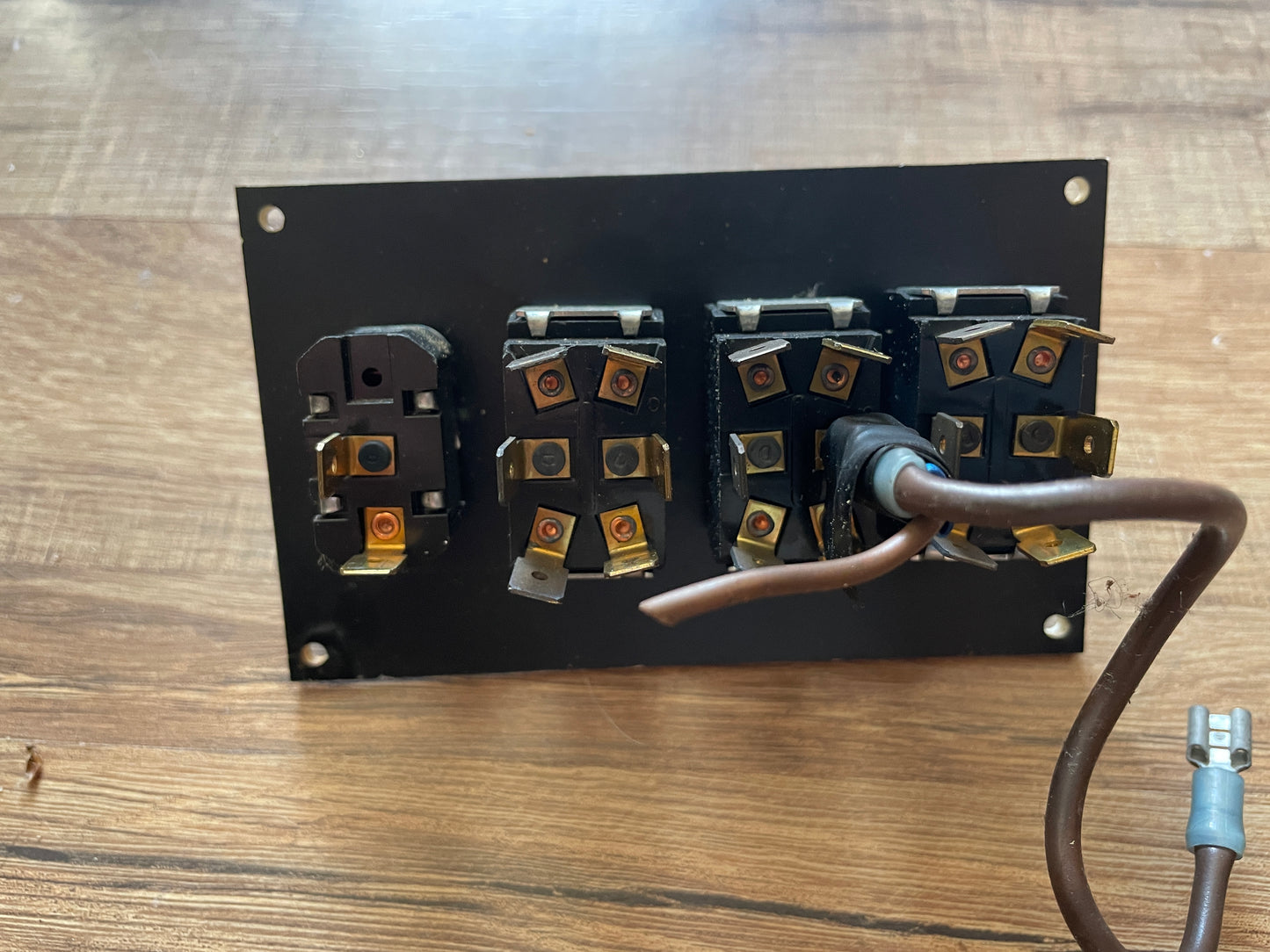 4 Switch Light Panel