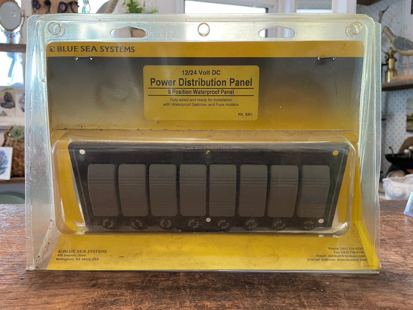 BSS 12/24 Volt DC 8 Position Waterproof Distribution Panel- NEW