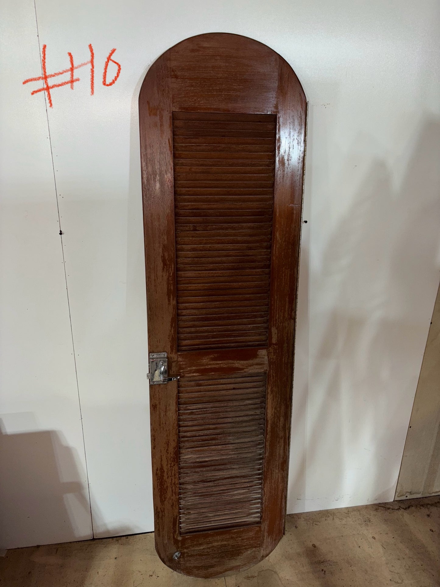 Louvered Interior Door - 67" x 17 5/8" x 7/8" -- #10