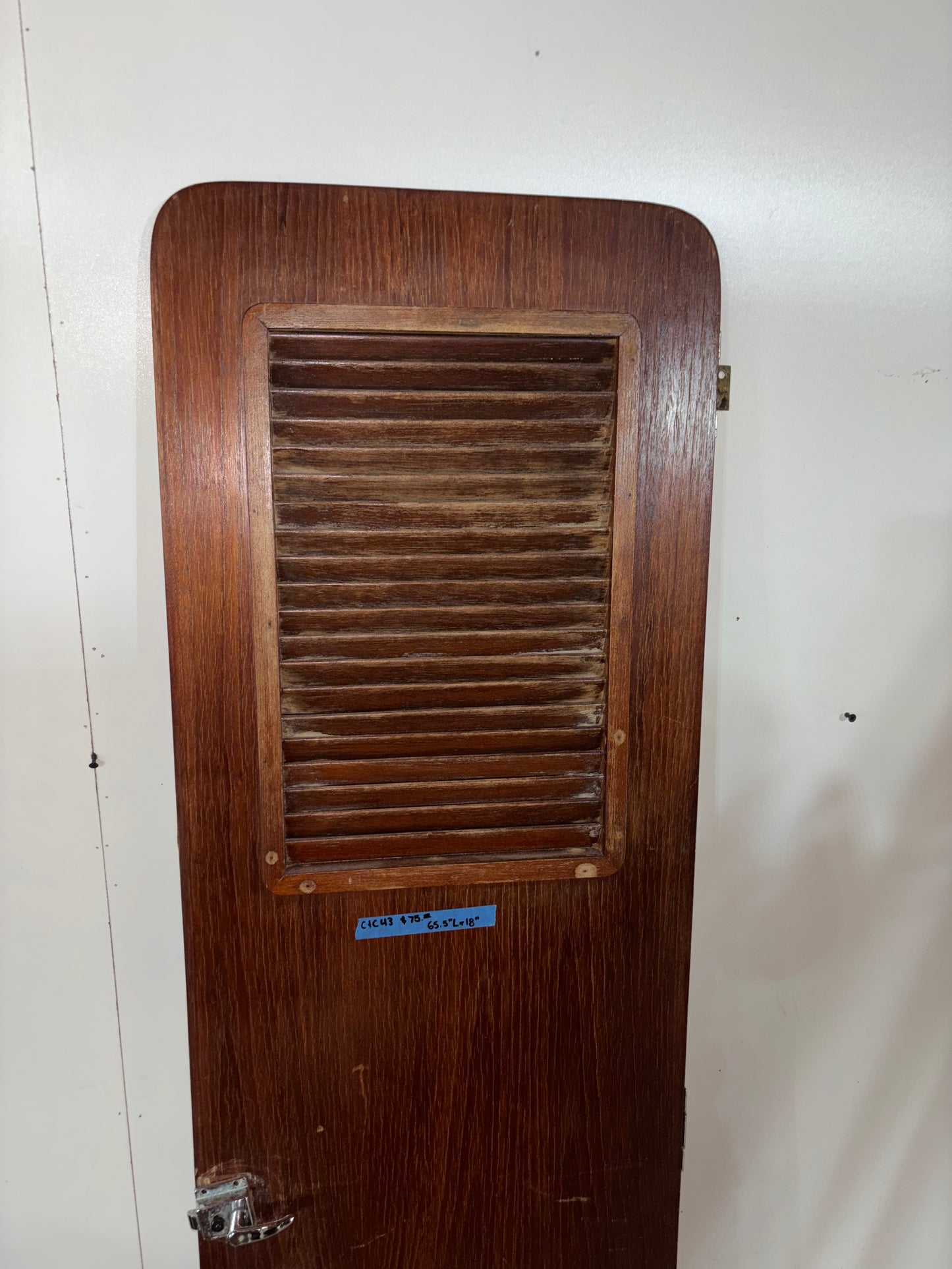 C&C 43 Interior Louvered Interior Door - 65.5" x 18" x 3/4" -- #11