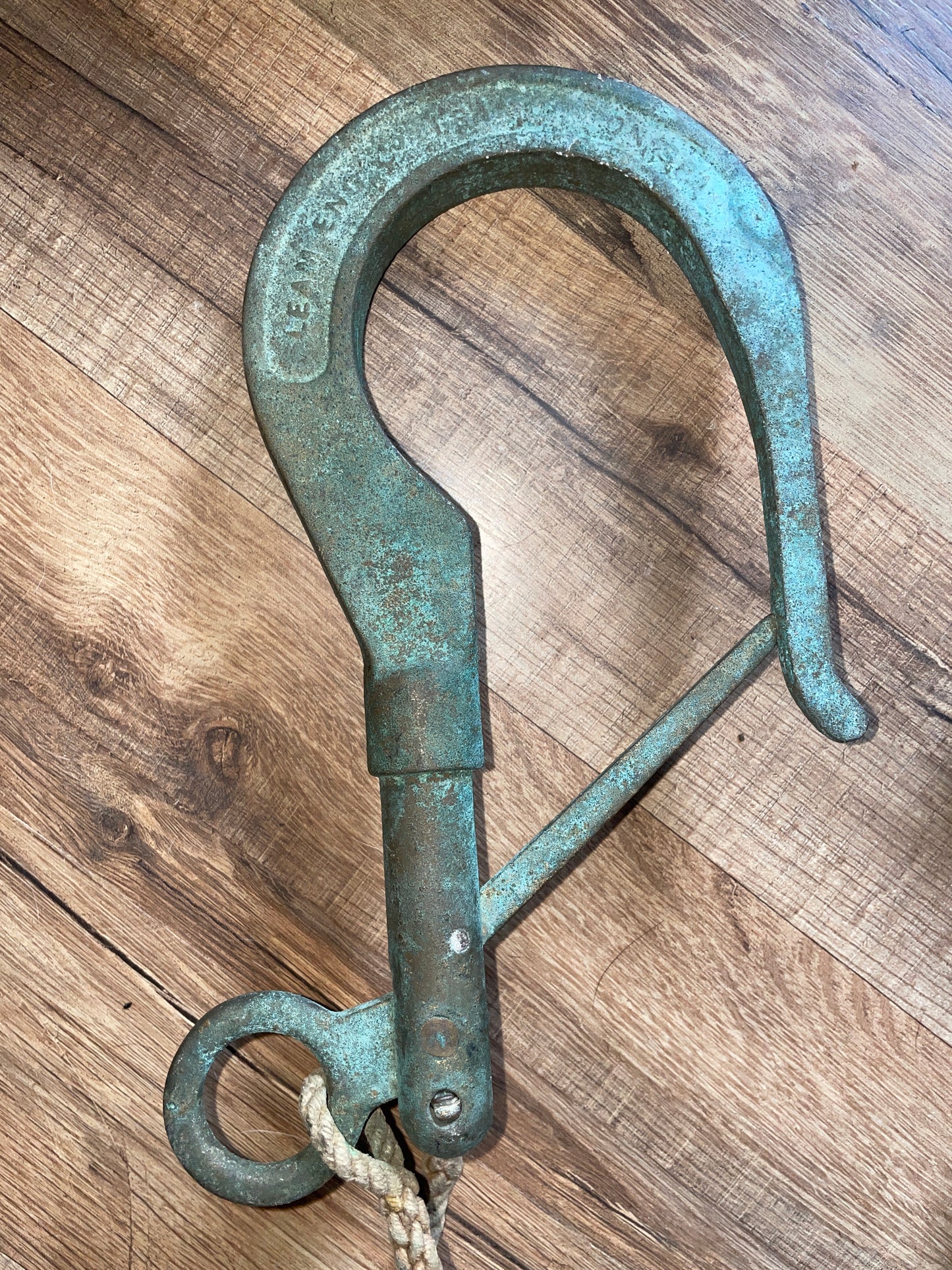 Solid Bronze Grabit 8 Hook - 2 1/2” Width