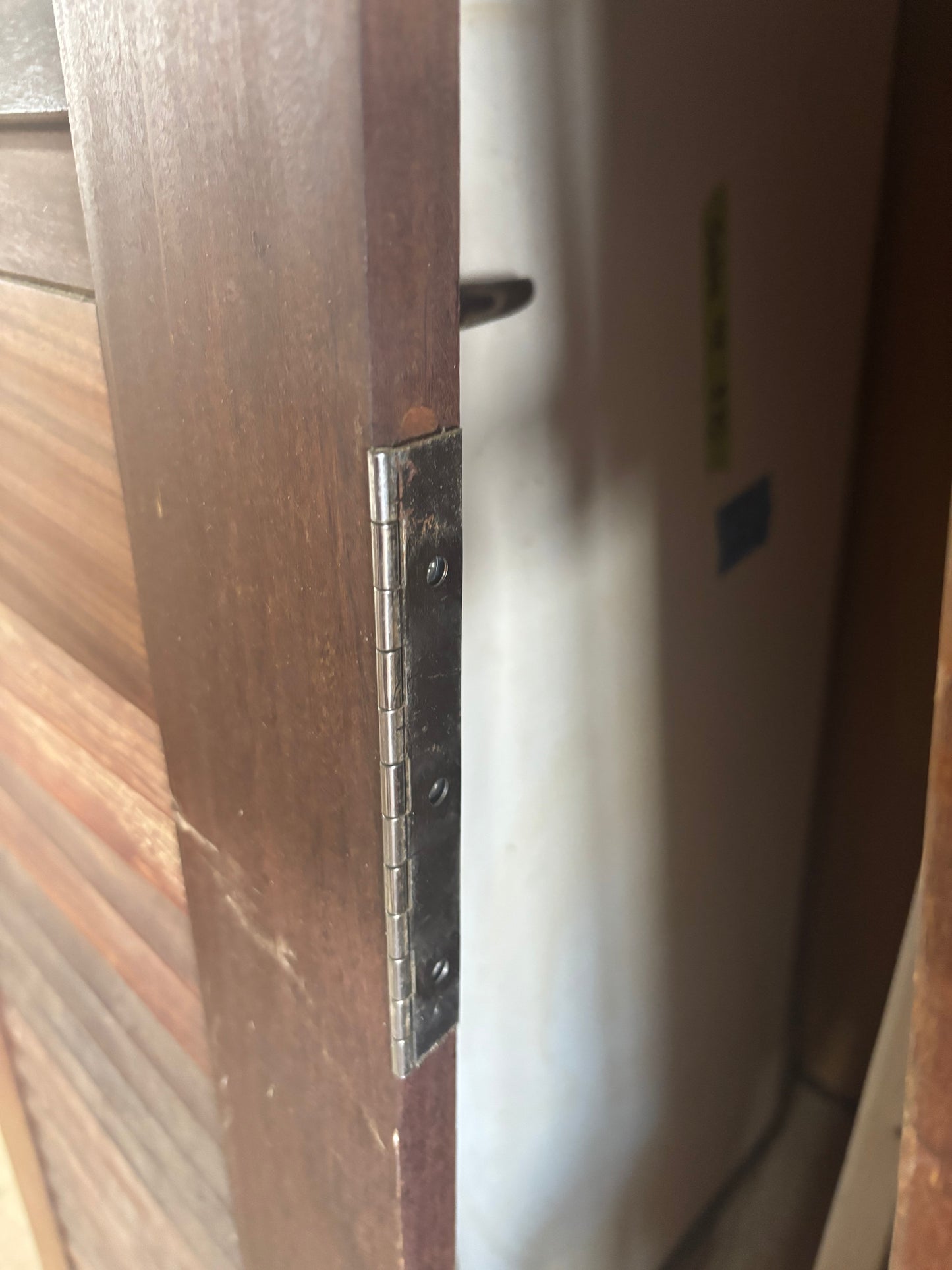 Silverton 32 Louvered Interior Door - 66 1/4" x 19"-- #33