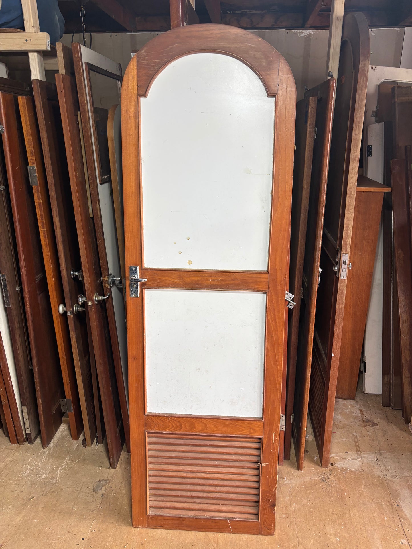 Oval Louvered Interior Door - 71" x 22" x 1 1/4" -- #51